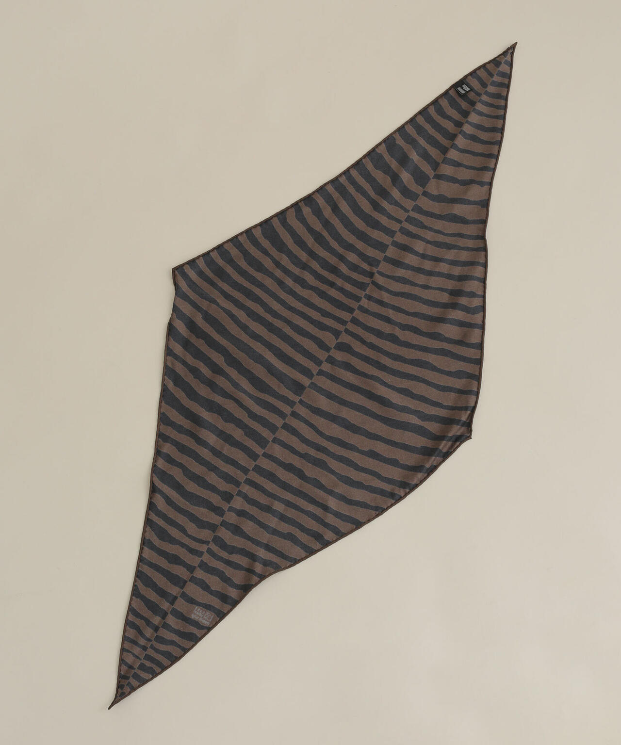 fratelli luigi/別注 変形シルクスカーフ 6712141146