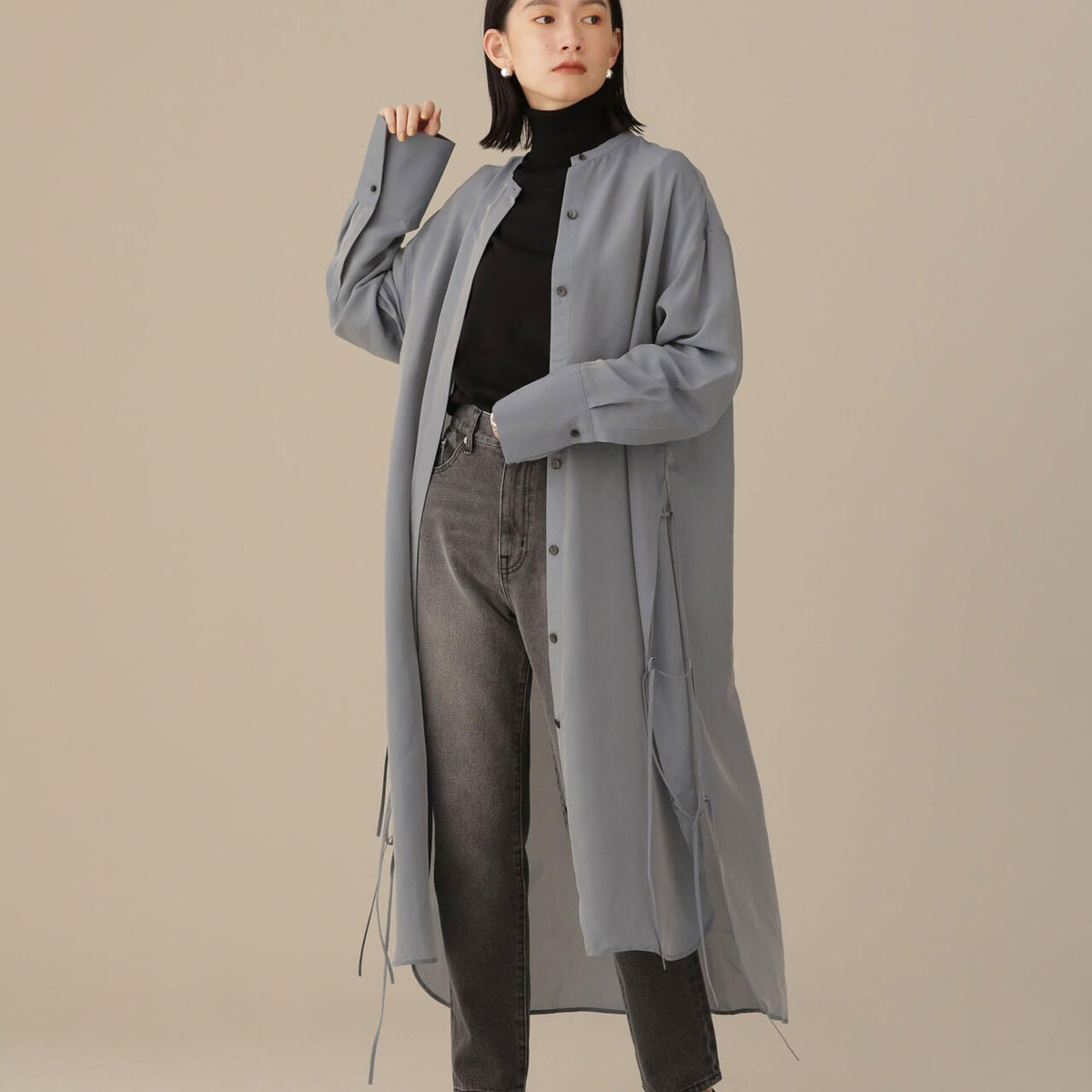サイドスリットロングシャツ