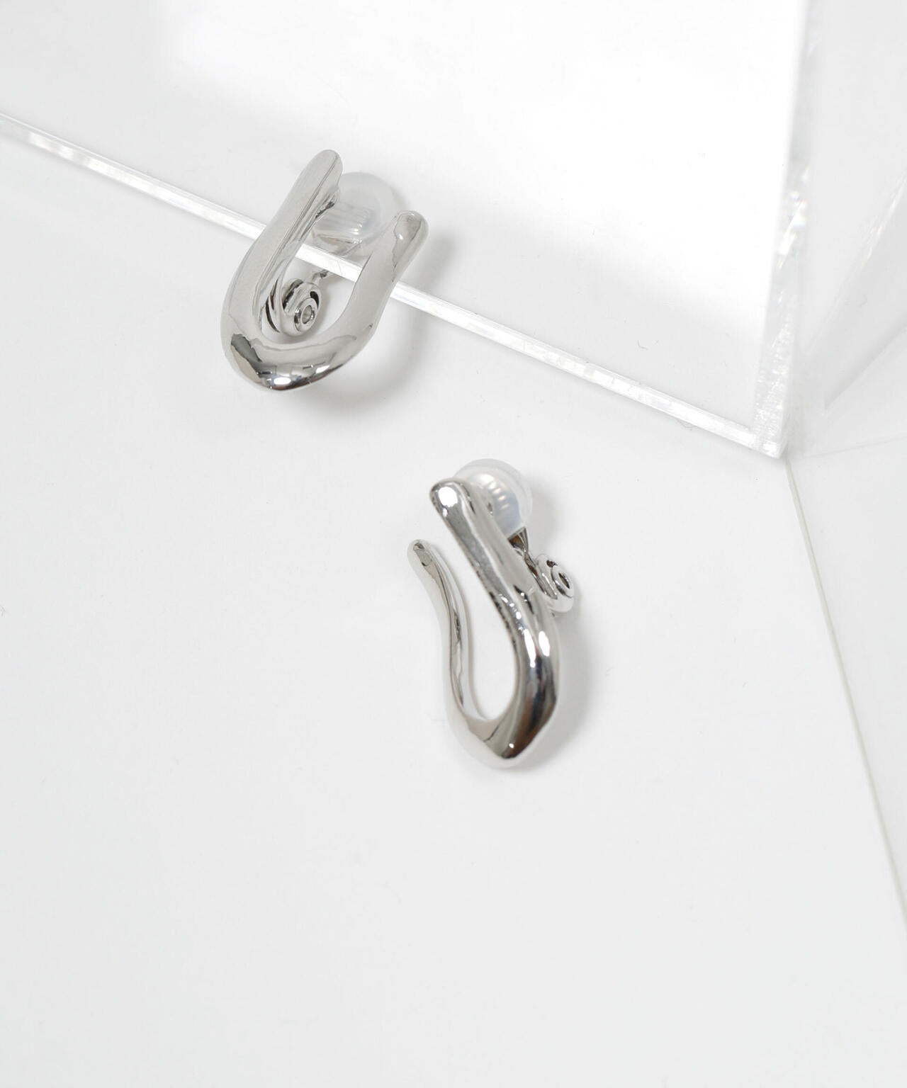 IRIS47/libre earring