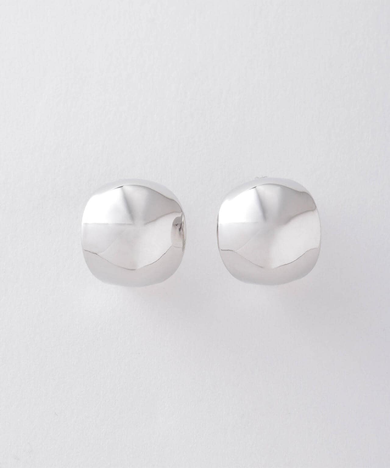IRIS47/bowl earring 6713245022