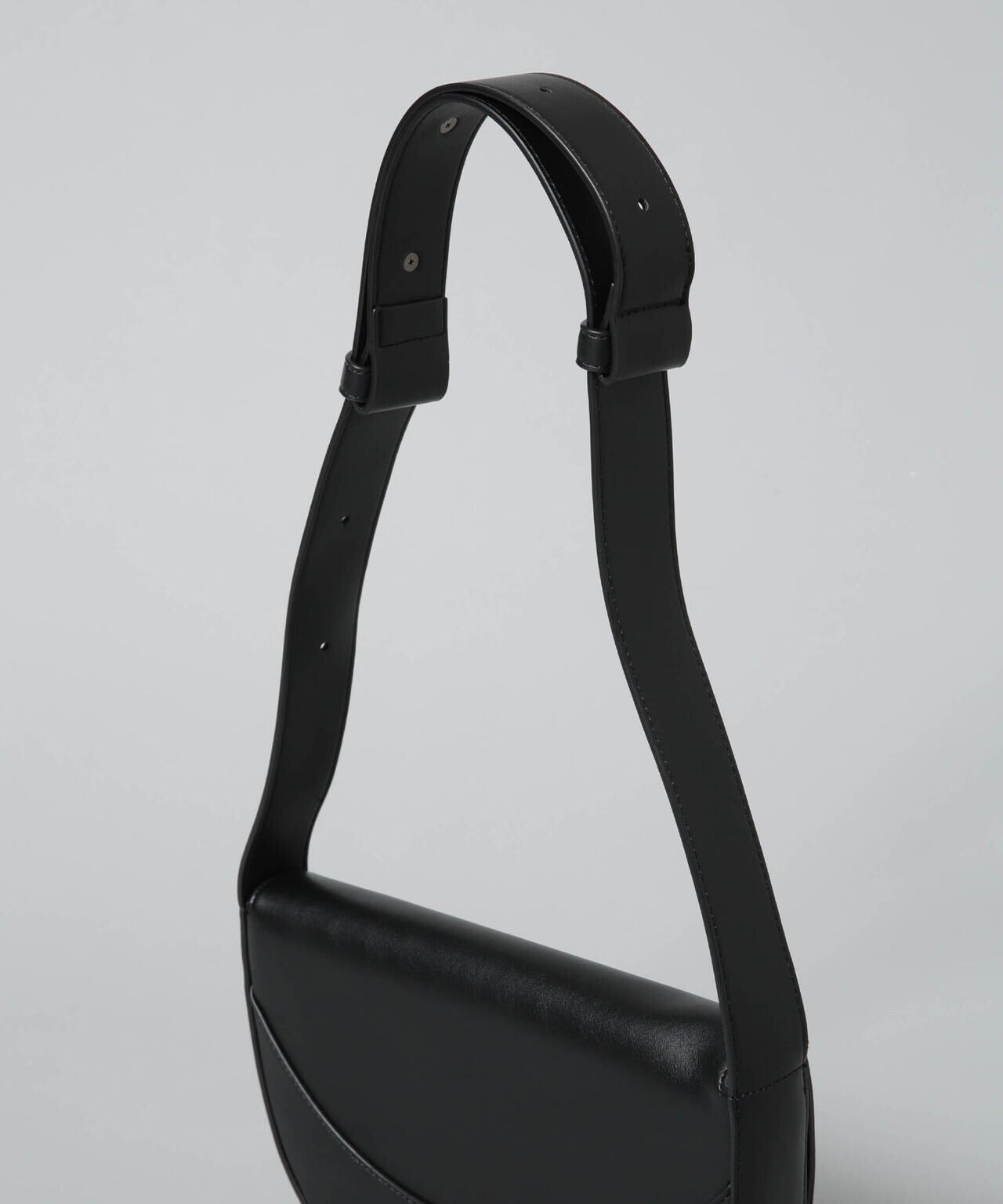 HVISK ショルダーバッグ CLIFF SOFT STRUCTURE HVISK Cliff Soft Structure Bag – Mikinola
