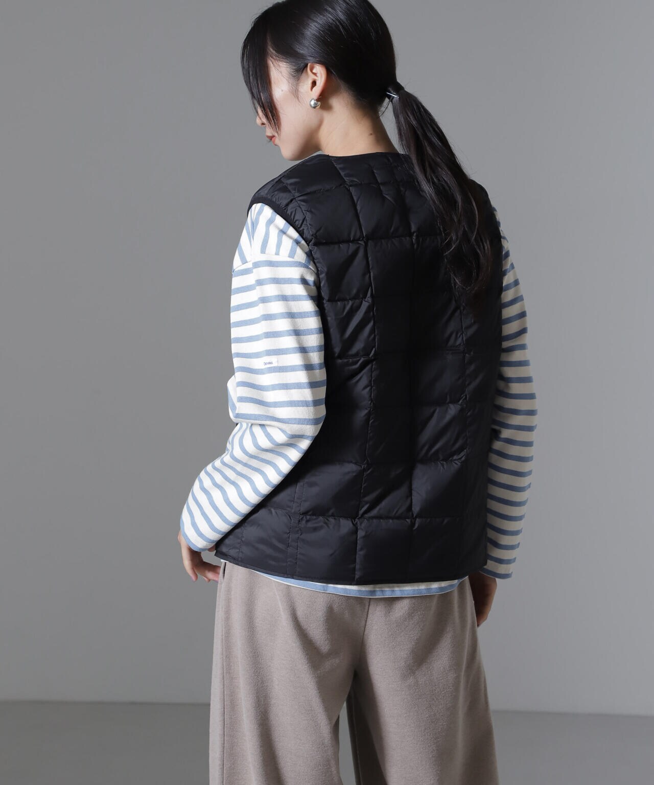 TAION/クルーネックボタンダウンベスト 6714214008
