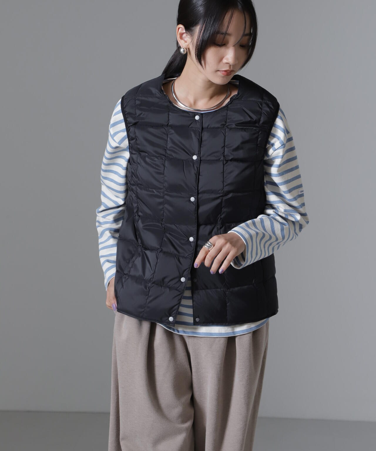 TAION/クルーネックボタンダウンベスト 6714214008
