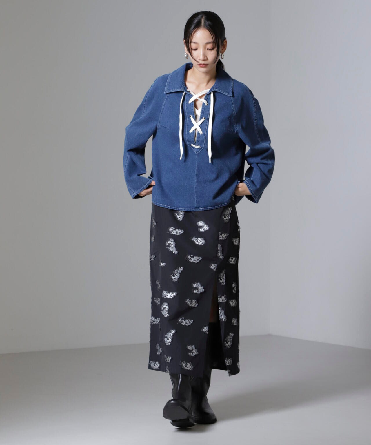 BAUM UND PFERDGARTEN - バウムウンドヘルガーデン  プルオーバー パーカー フーディー ブルー Baum und Pferdgarten / Soft Denim シャツ