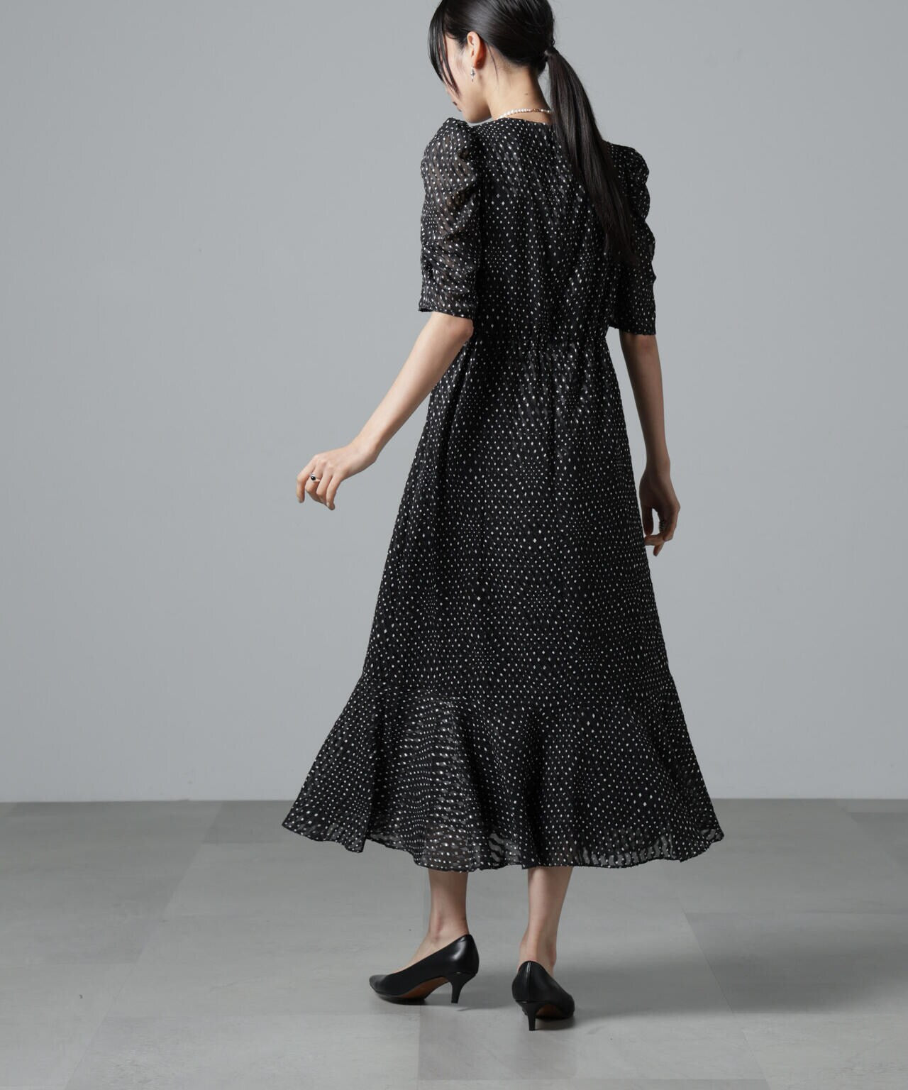troisieme chaco ドットシアードレス ワンピース ティアード 黒 troisieme chaco ドットシアードレス ワンピース ティアード 黒