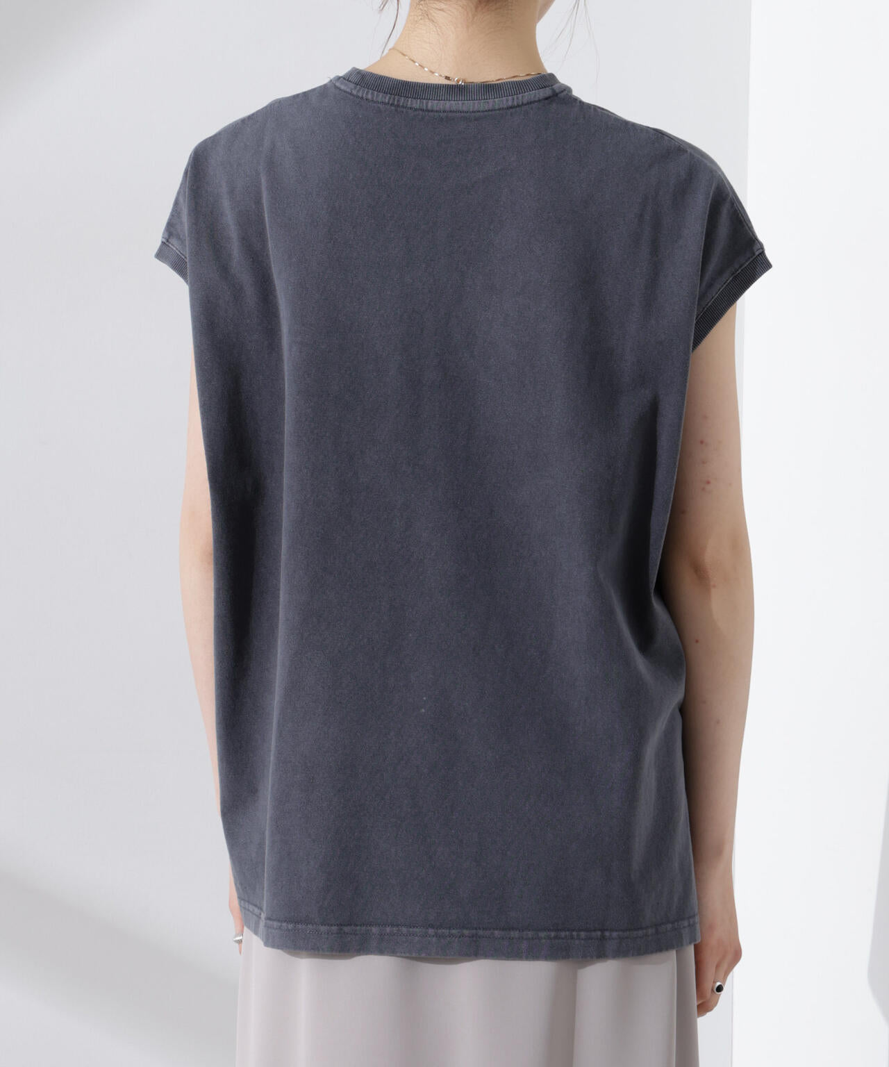 upper hights / BIG NO SLEEVE TEE