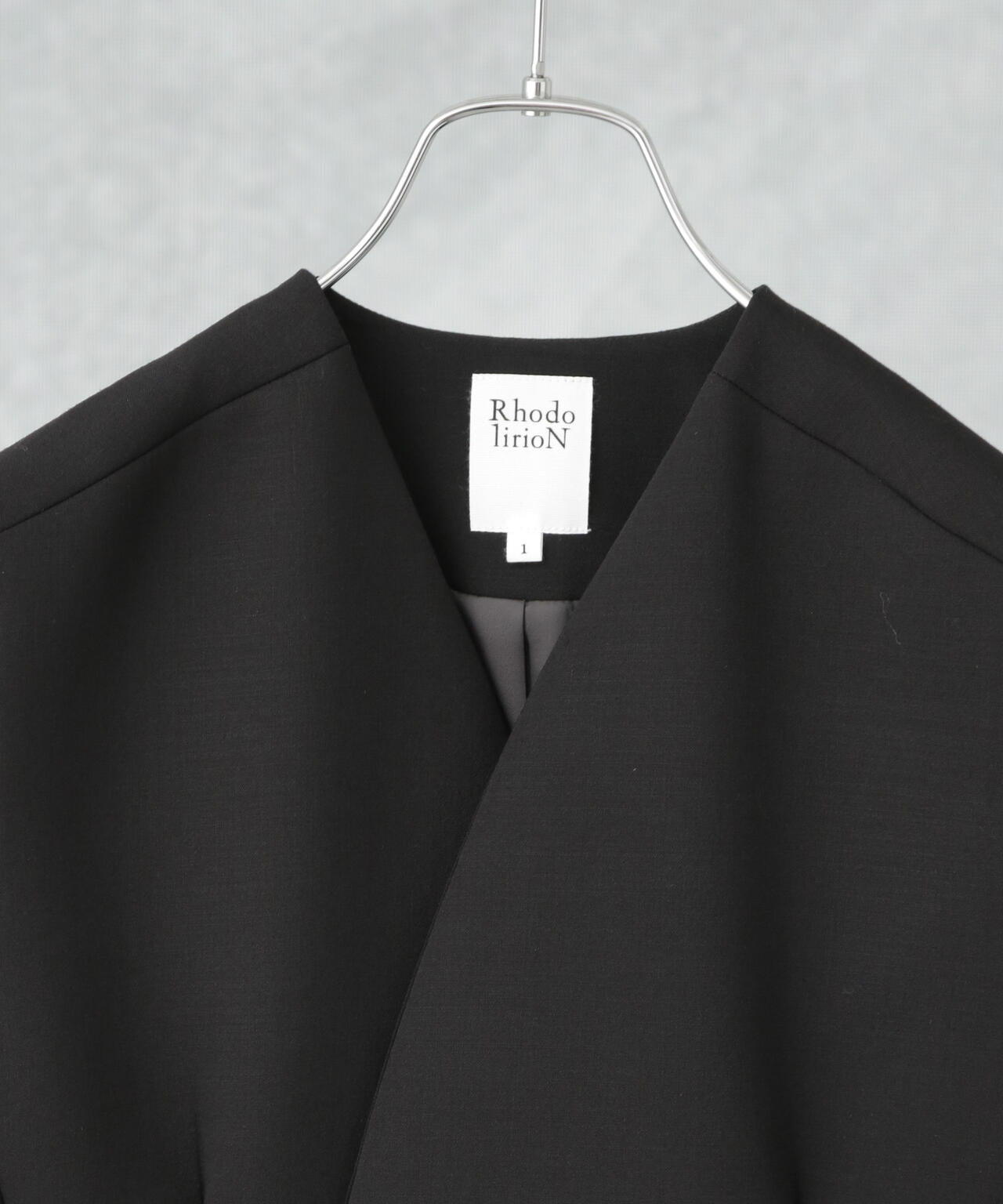 RhodolirioN / Sleeveless Jacket - Muslin