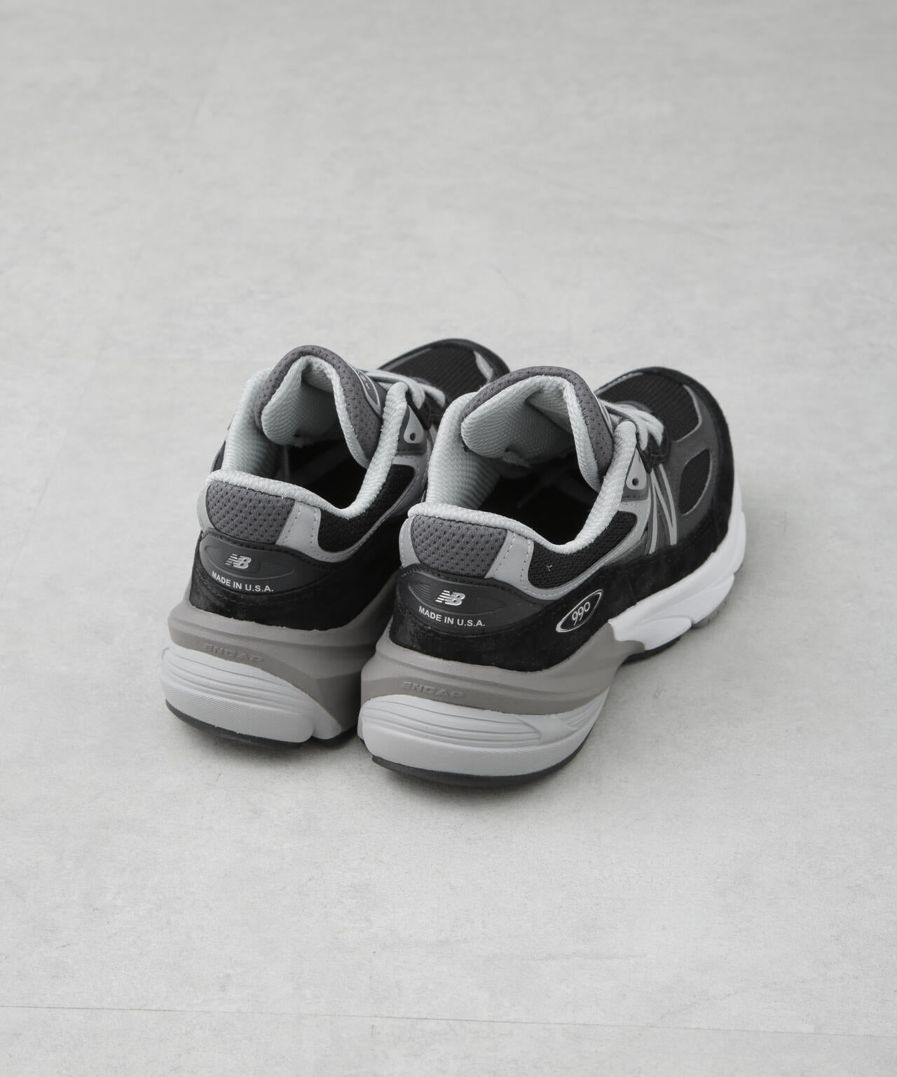 new balance / W990v6