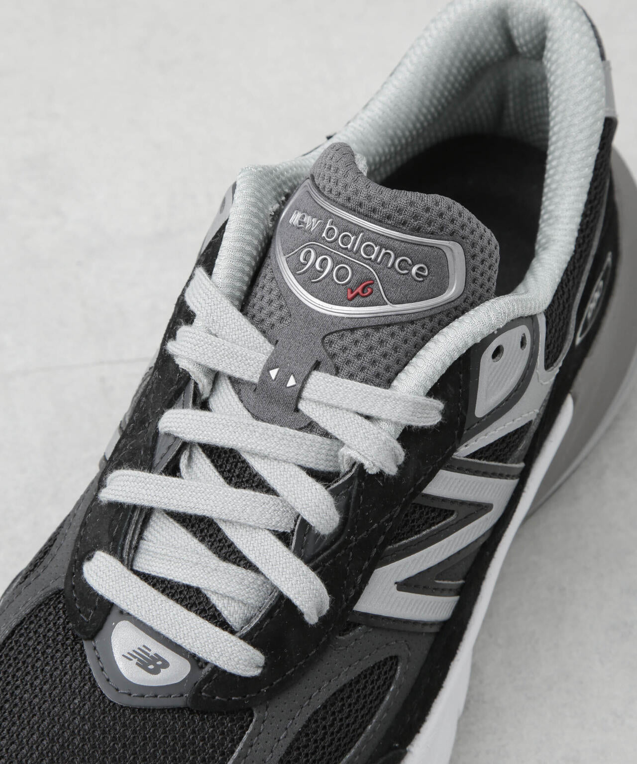靴 New Balance W990v6 MD.GRAY 25cm New Balance W990v6 MD.GRAY 25cm - メルカリ