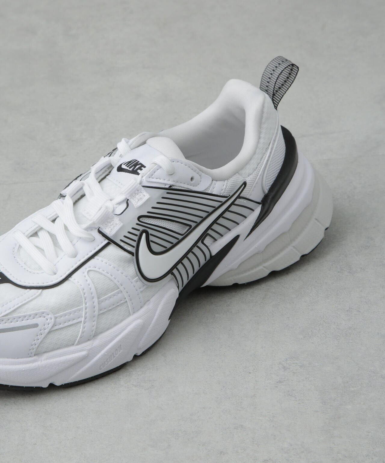 NIKE/W NIKE V2K RUN 6715134023