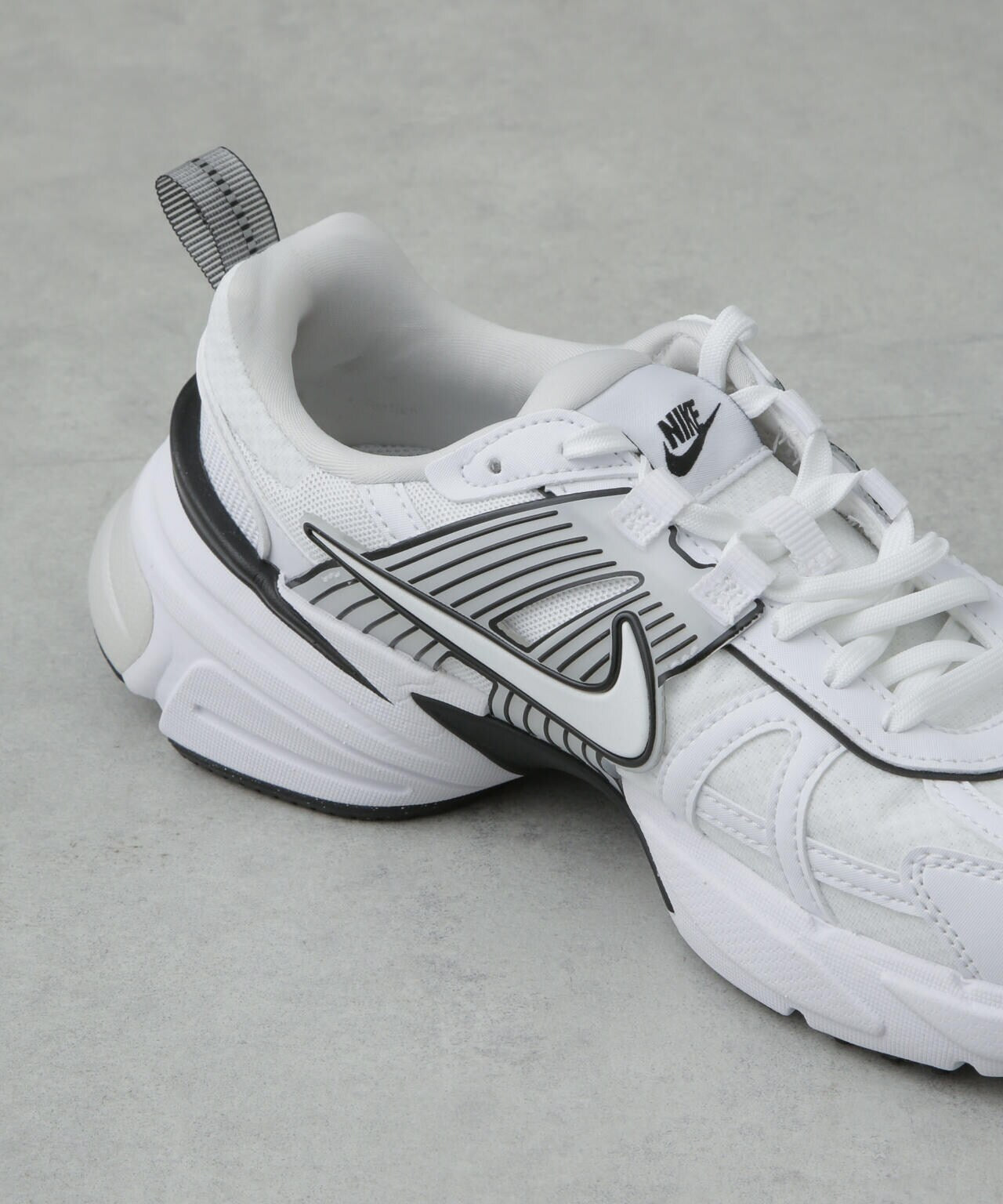 NIKE/W NIKE V2K RUN 6715134023