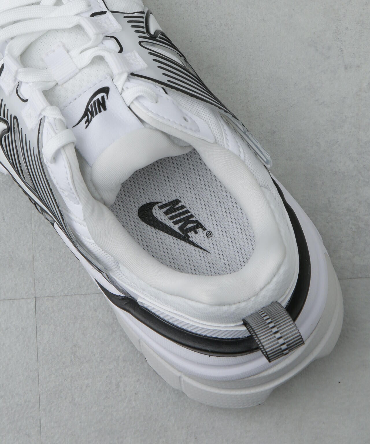 NIKE/W NIKE V2K RUN 6715134023