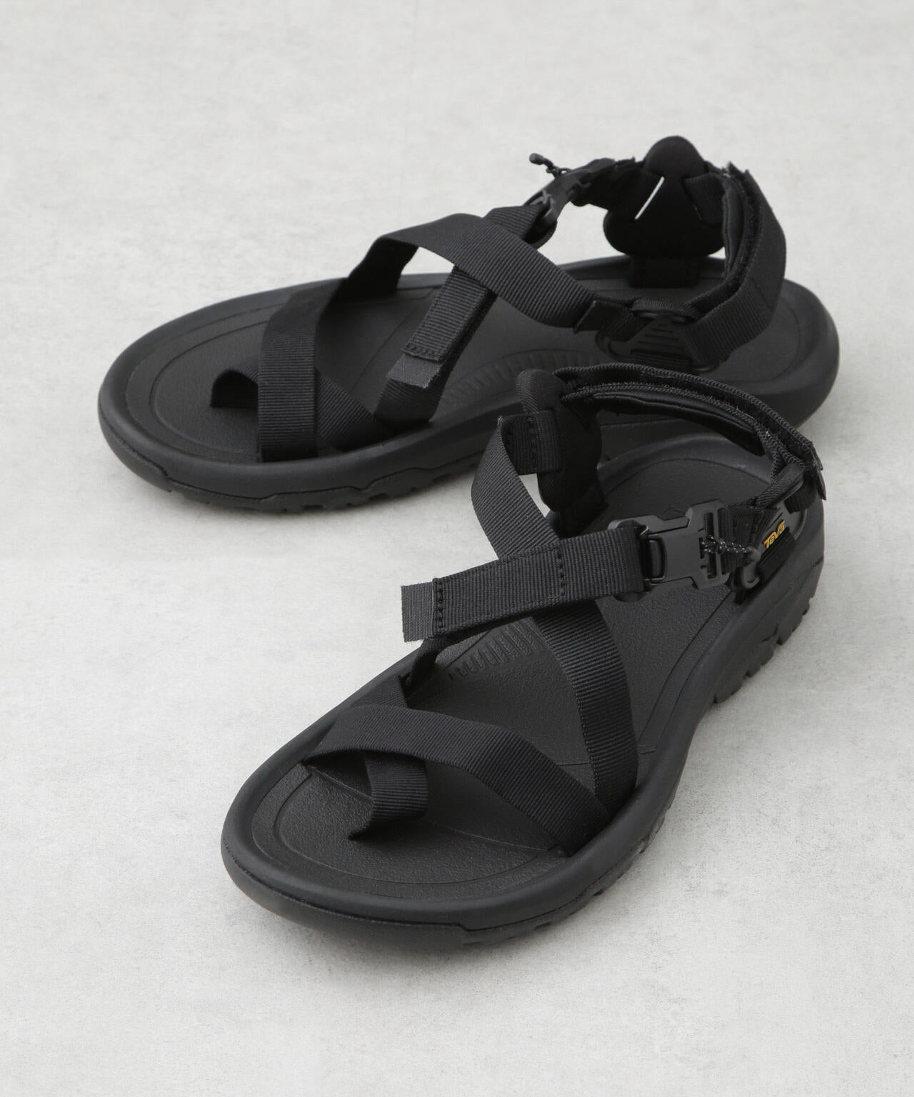 ★送料無料★テバ HURRICANE TERRA DACTYL STVM2519430-BLK Hurricane Terra Dactyl Hiking Sandal
