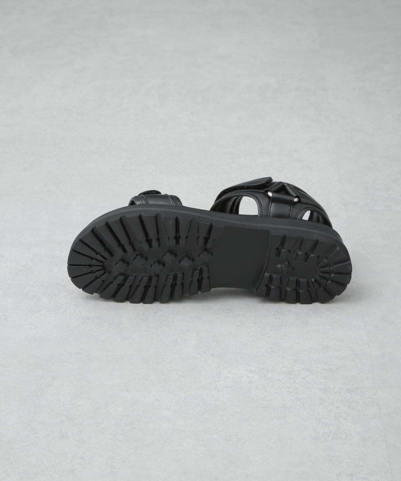 【新品未使用】MOHI トングストラップサンダル 36 黒 MOHI（モヒ）の「【MOHI（モヒ）】ストラップトングサンダル
