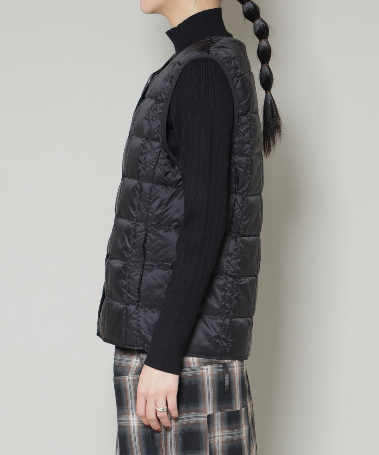 TAION/クルーネックボタンダウンベスト 6715214008