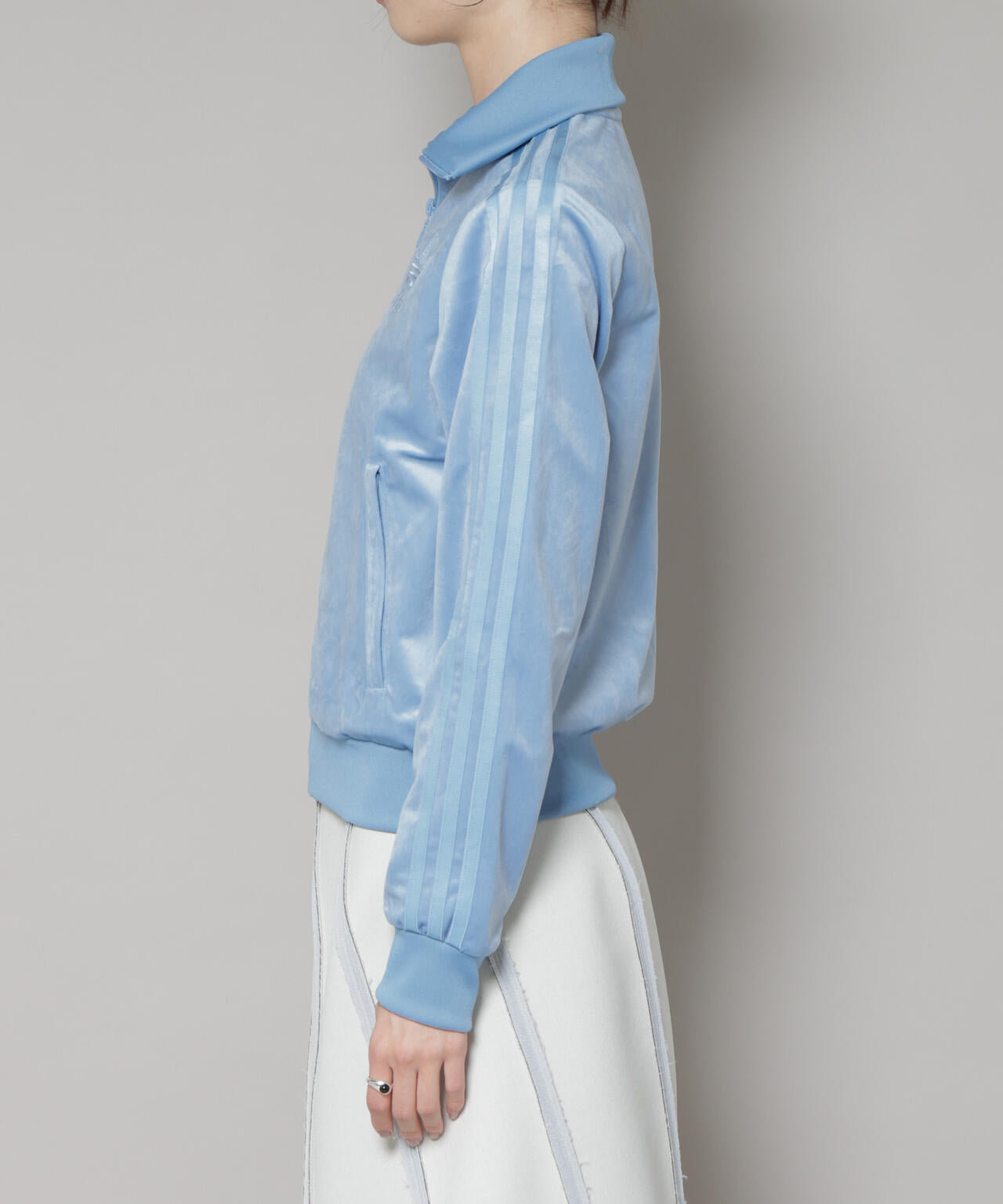 adidas / VELVET TRACK JAKET ASH BLUE