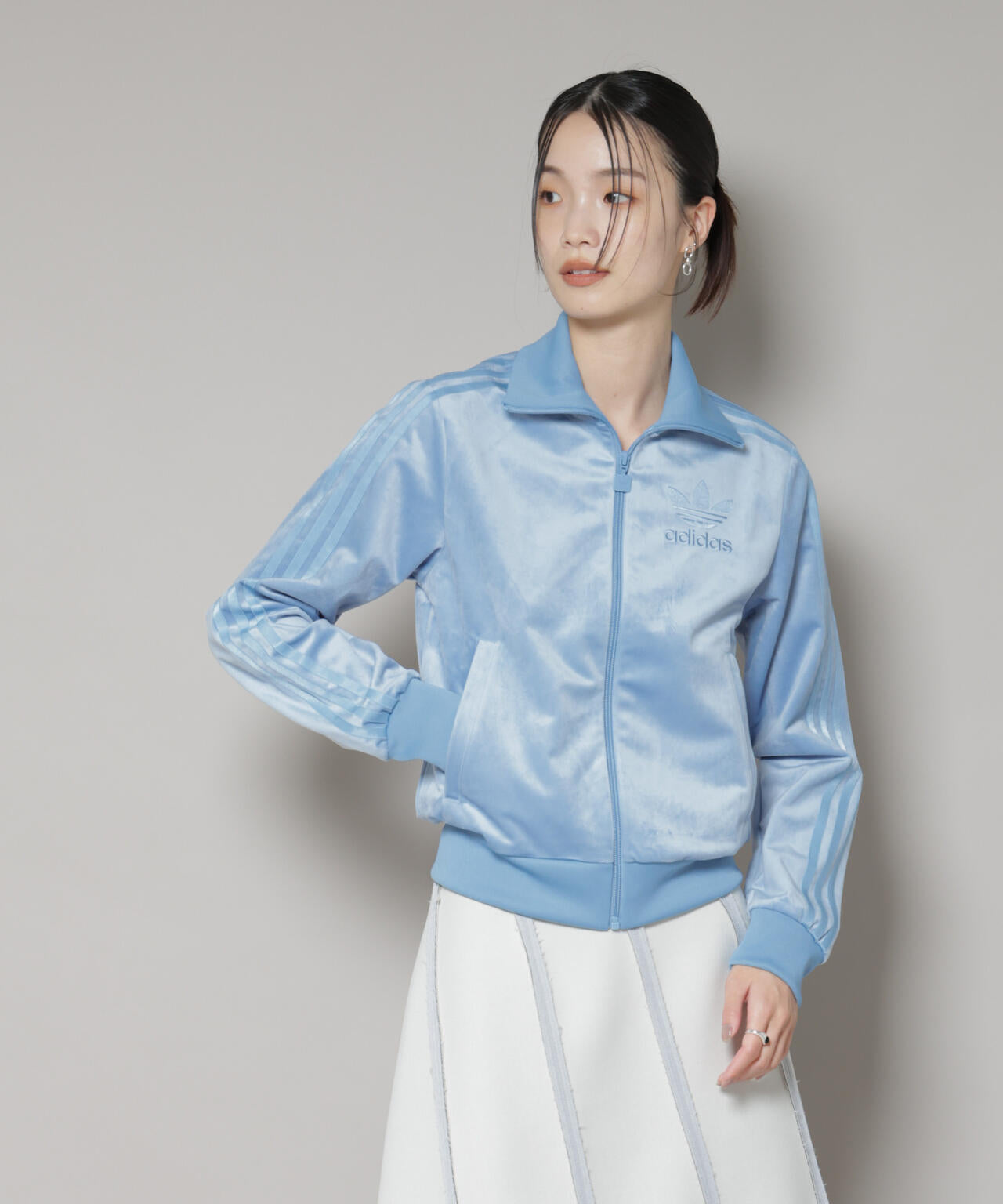 adidas / VELVET TRACK JAKET ASH BLUE