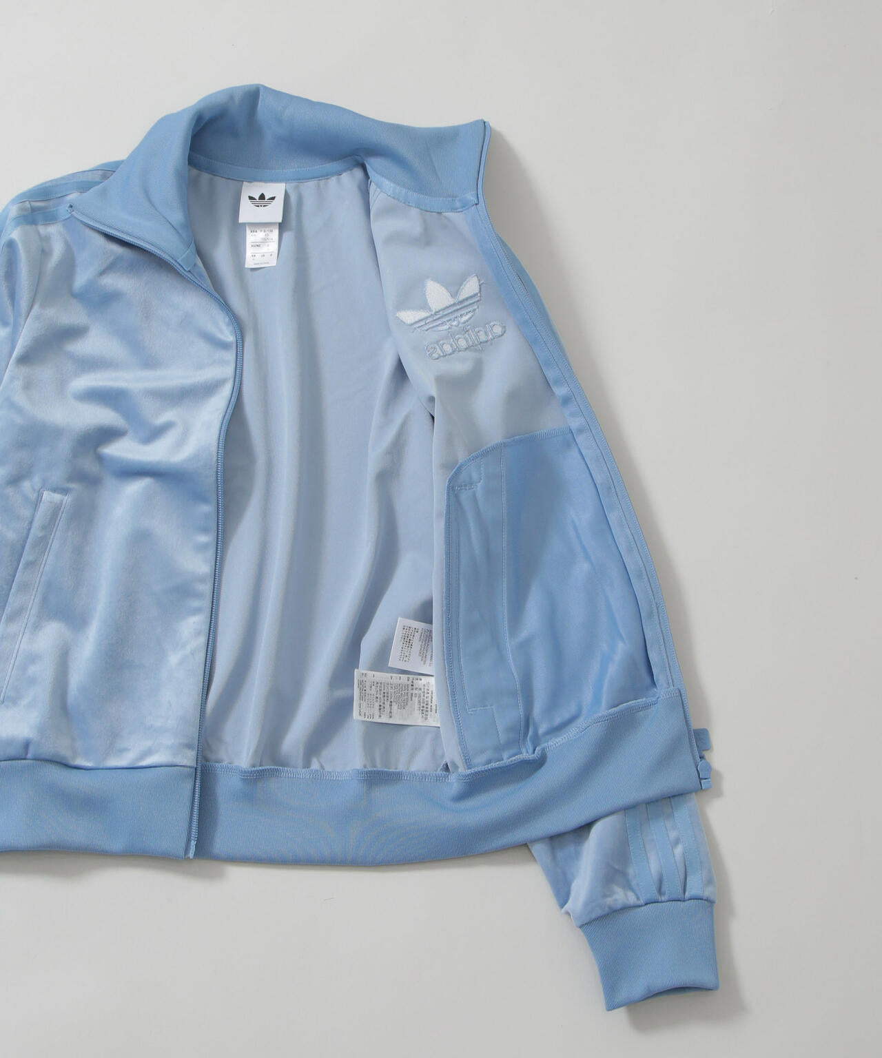 adidas / VELVET TRACK JAKET ASH BLUE