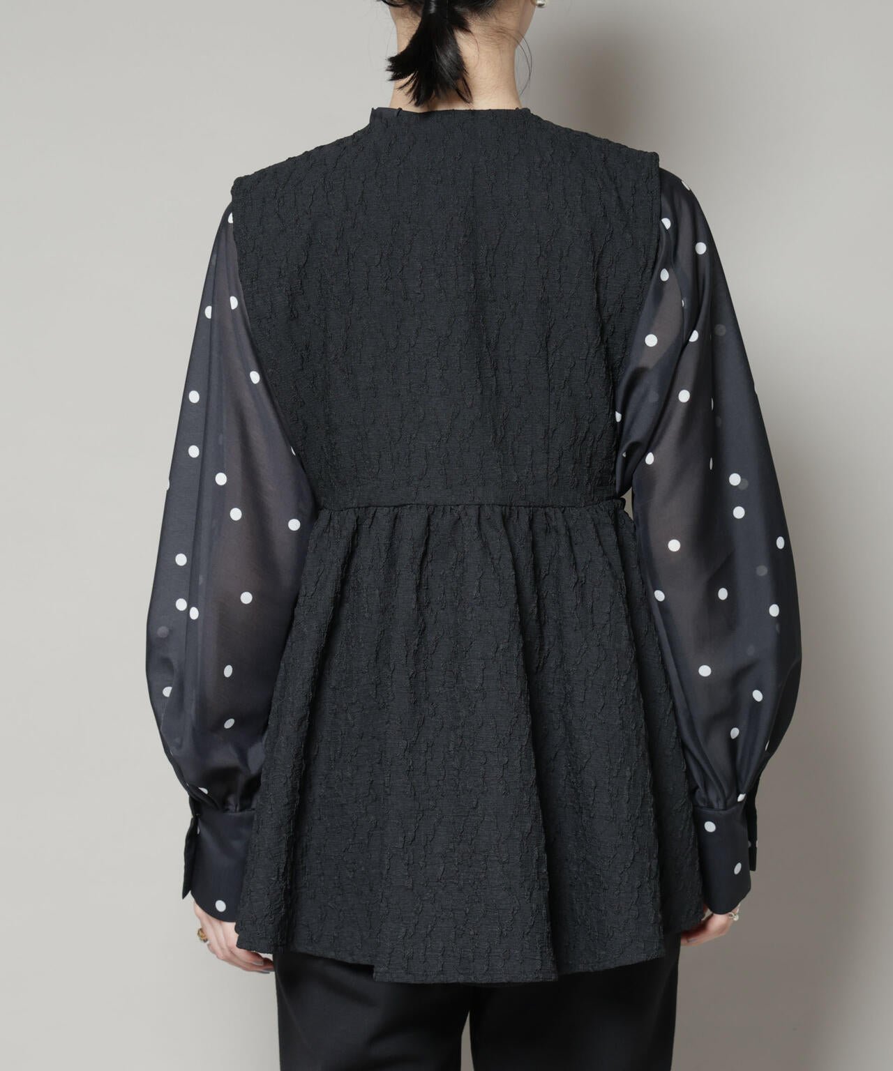 troisiemechaco/PUFFY JACQUARD　ジレ 6715216016
