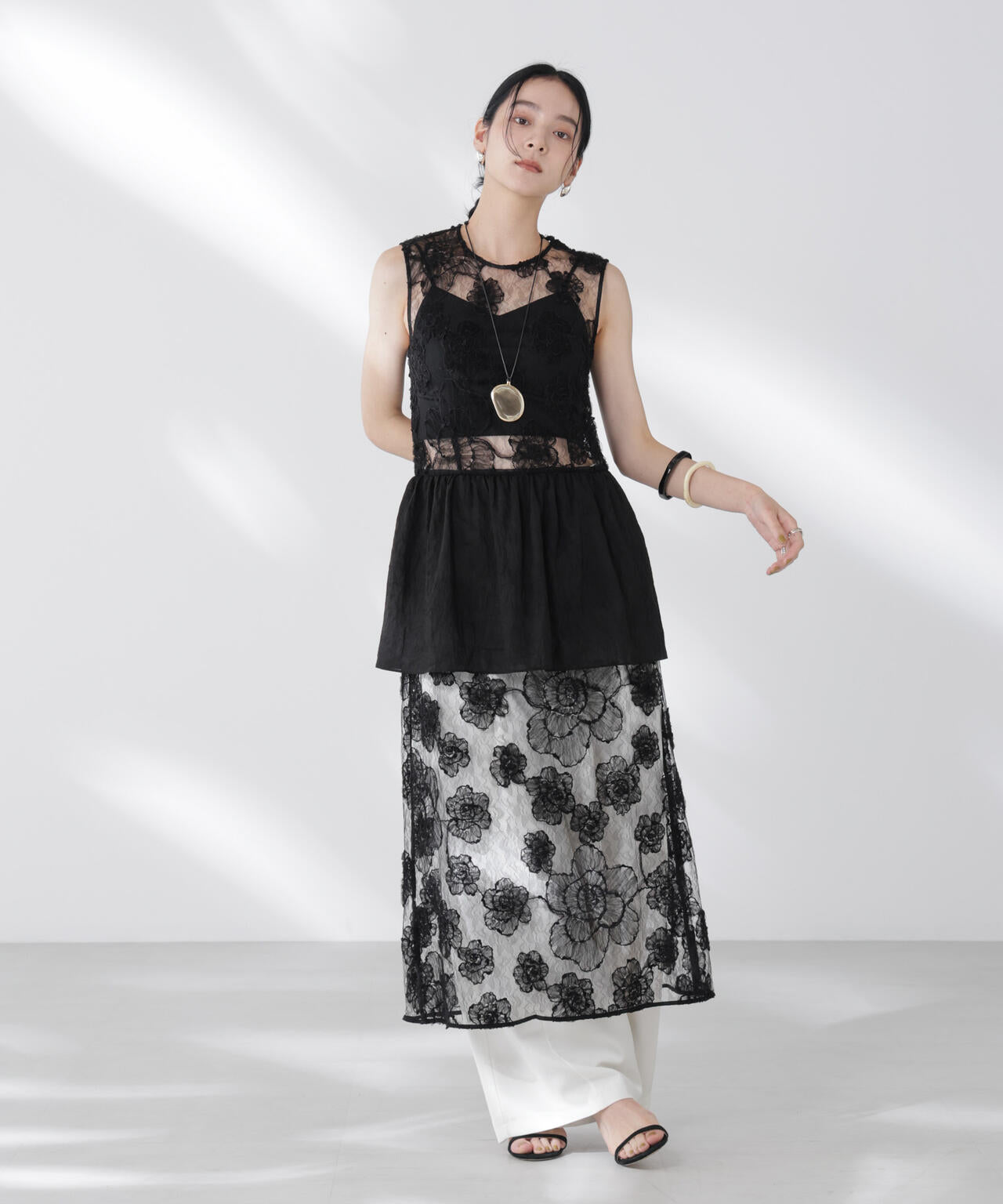 BAUM UND PFERDGARTEN/Flower Lace ワンピース