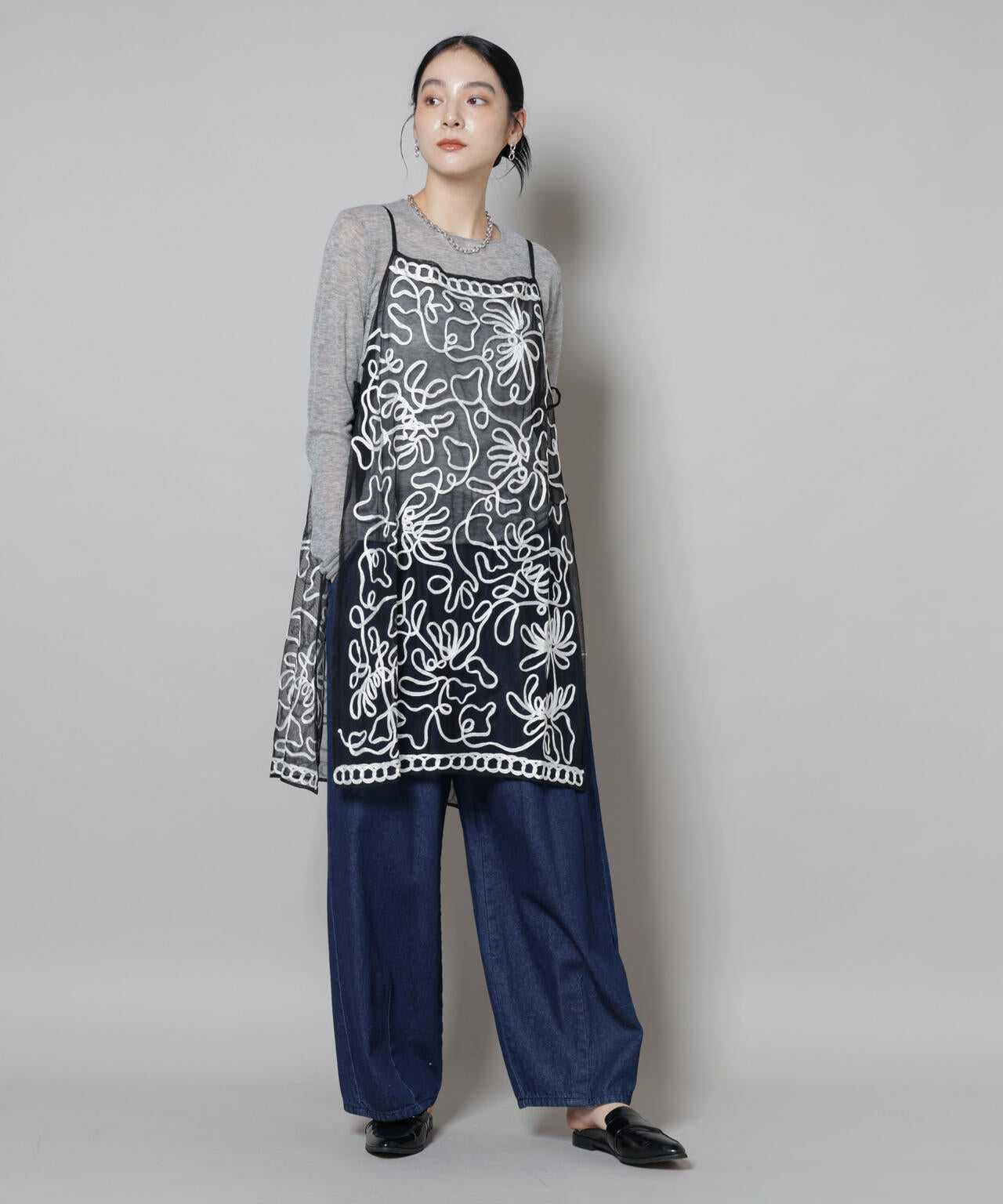 Sara mallika / TULLETAPEEMBRIODERY CAMI DRESS