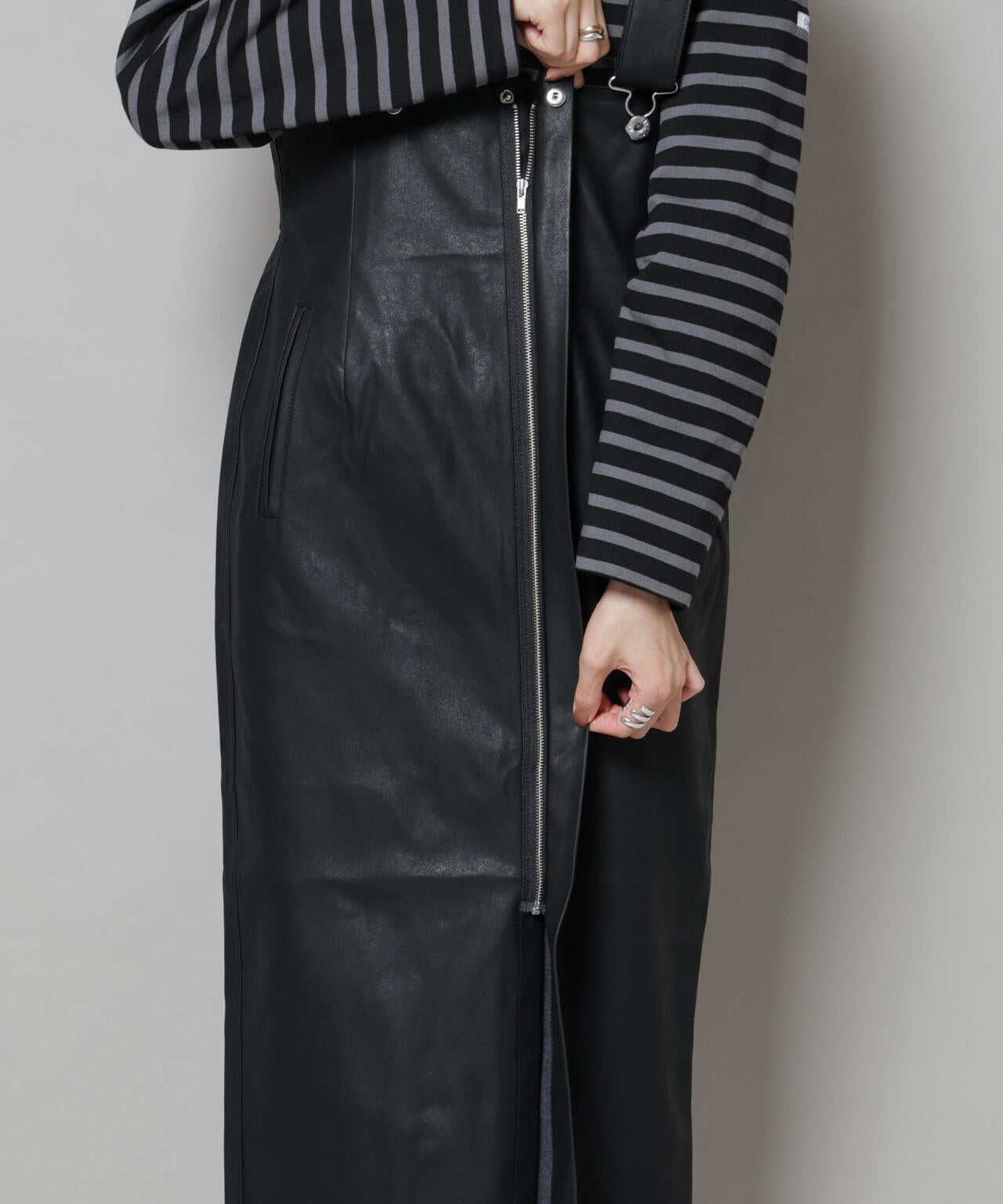 UNIVERSAL OVERALL/TIGHT ECO LEATHER 6715219052