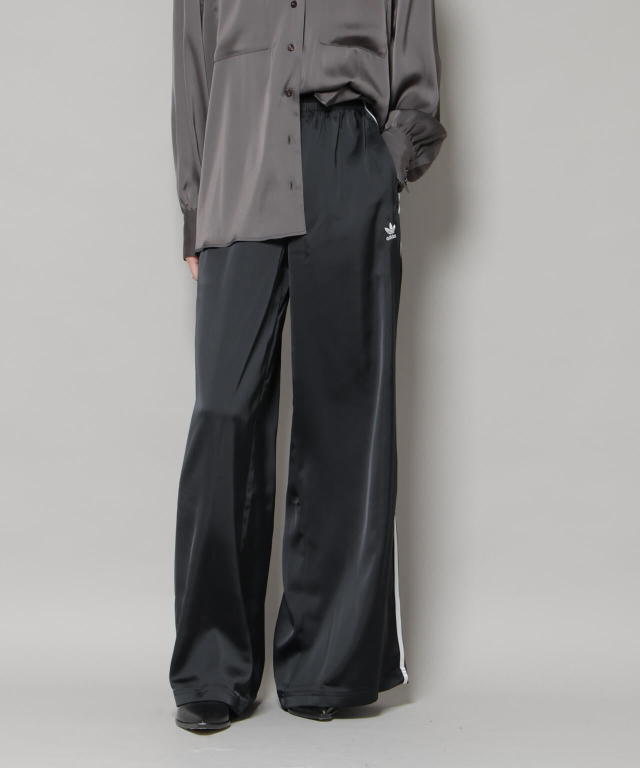 adidas / SATIN TRACK PANTS BLACK