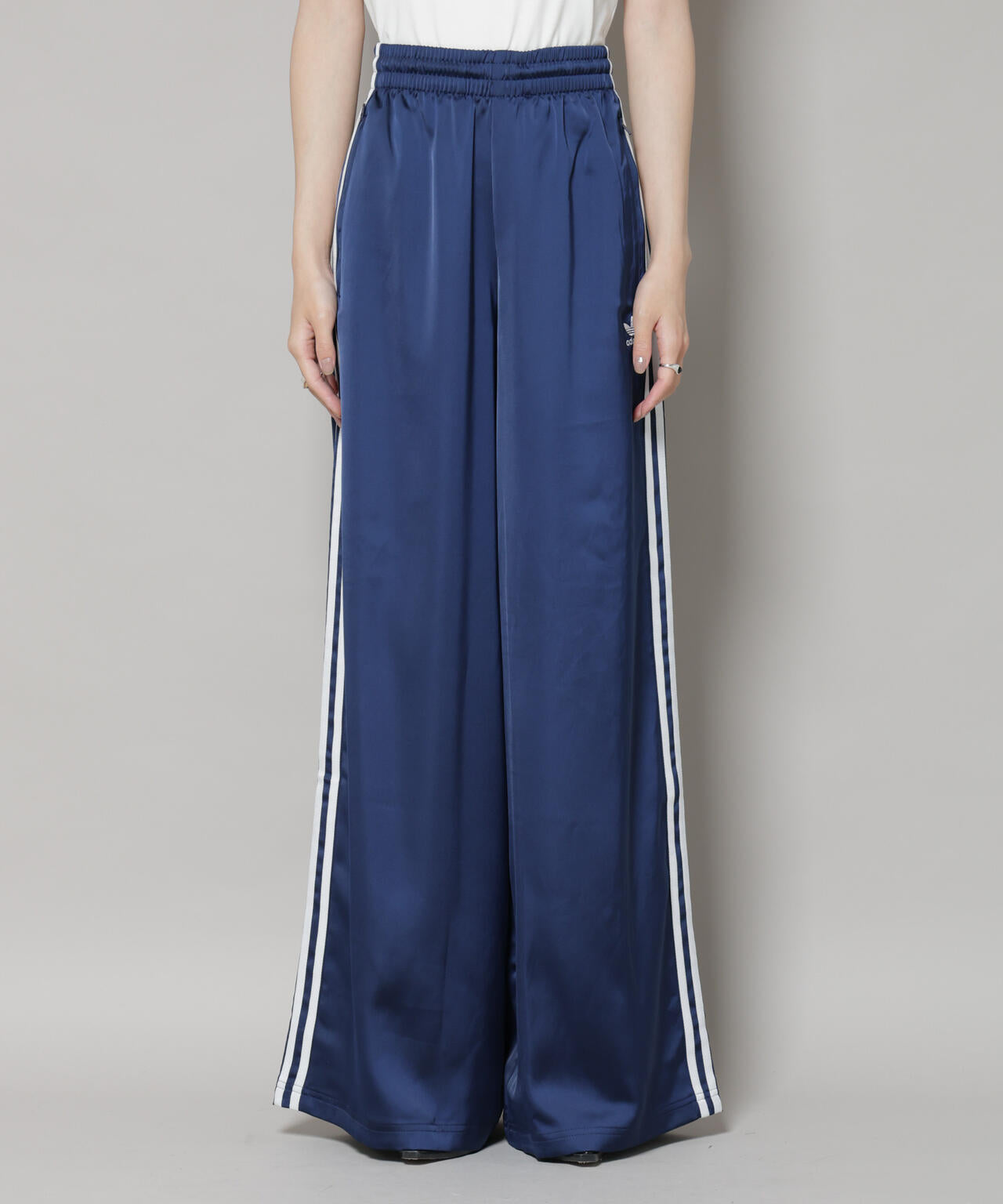adidas/SATIN TRACK PANTS INDIGO 6715227040