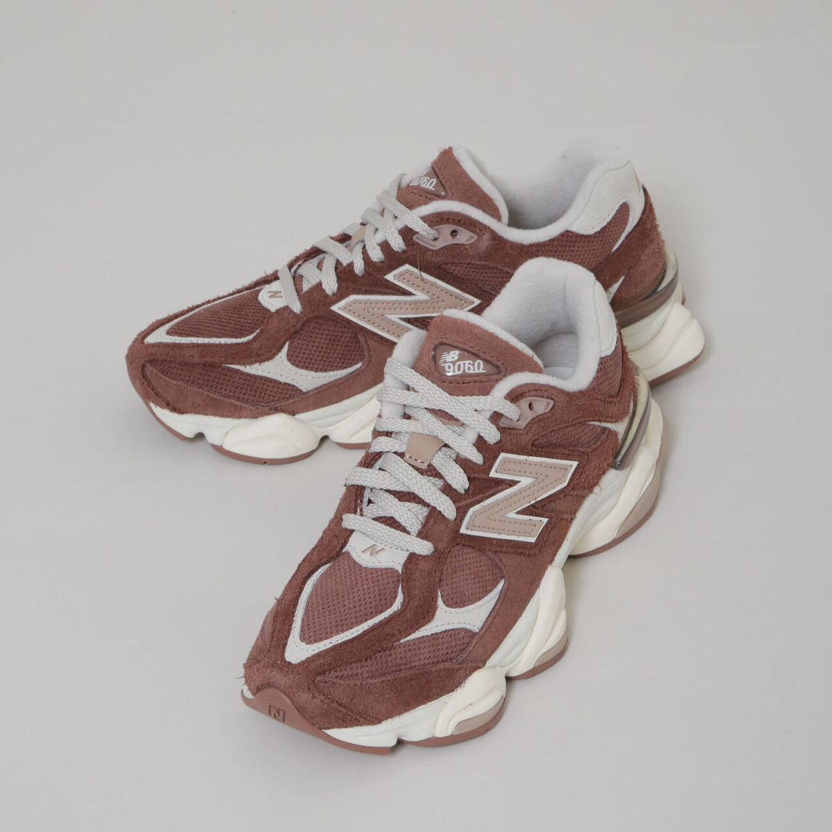 new balance / 90 / 60