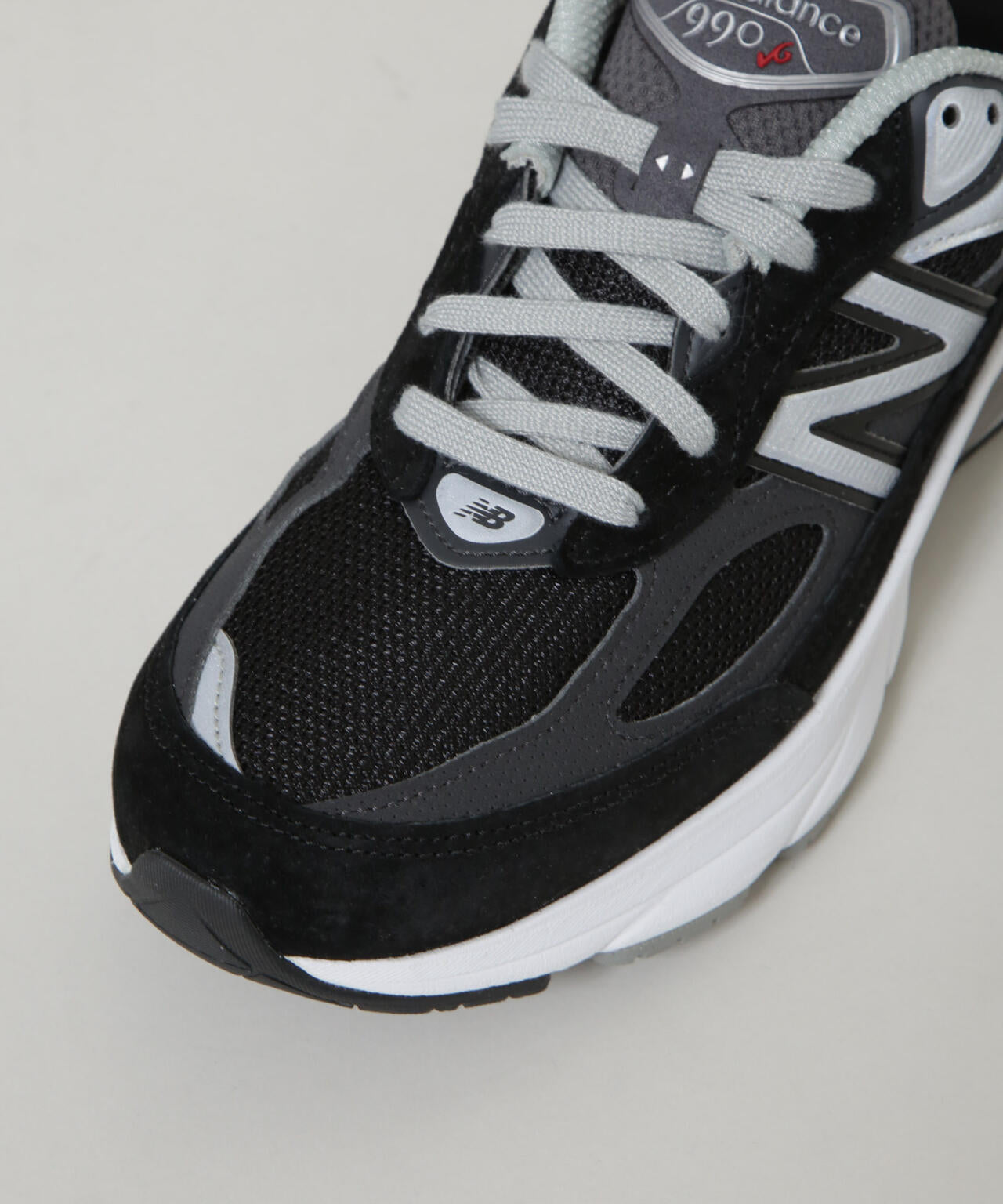new balance / W990v6
