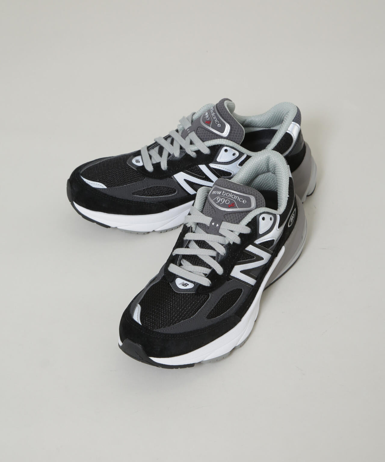 new balance/W990v6