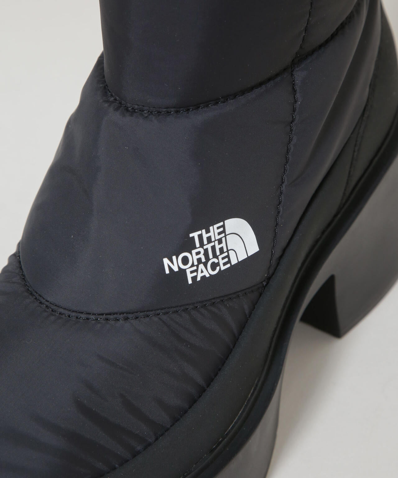 THE NORTH FACE / W Kalmia Nuptse Boots WP