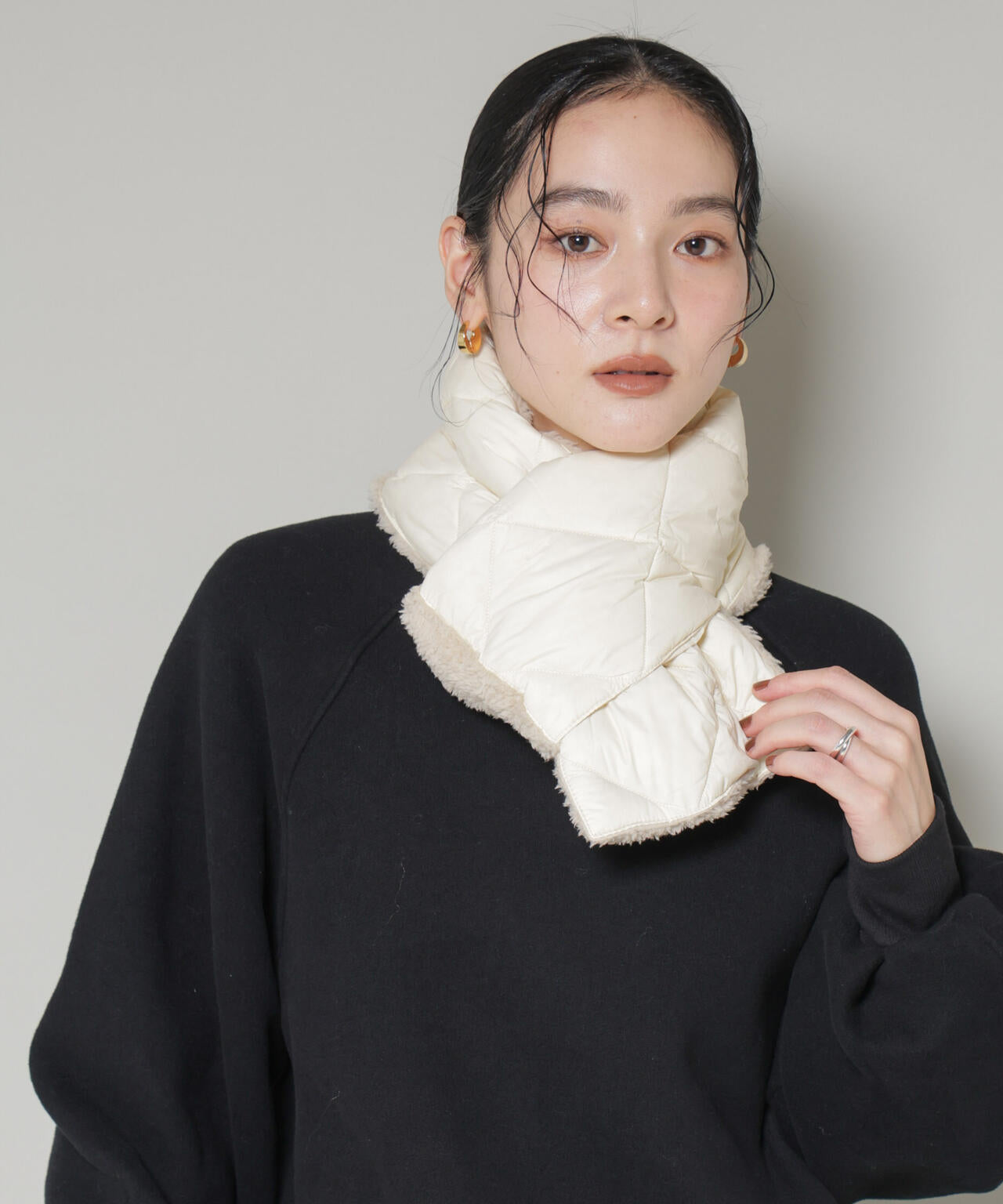 TAION/シティリバーシブルダウンスカーフ 6715241080