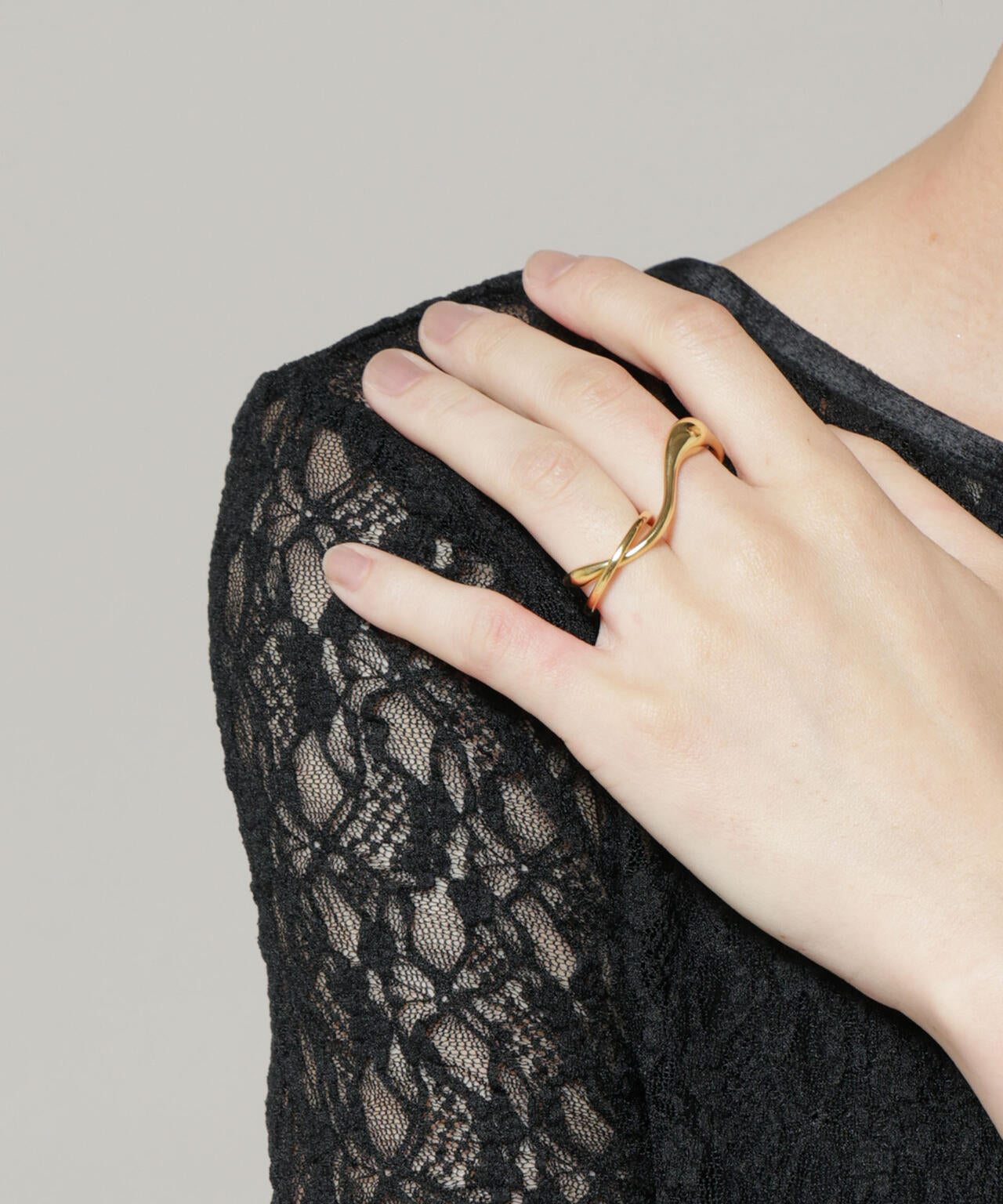 JAMIRAY/WINDING COM RING GD