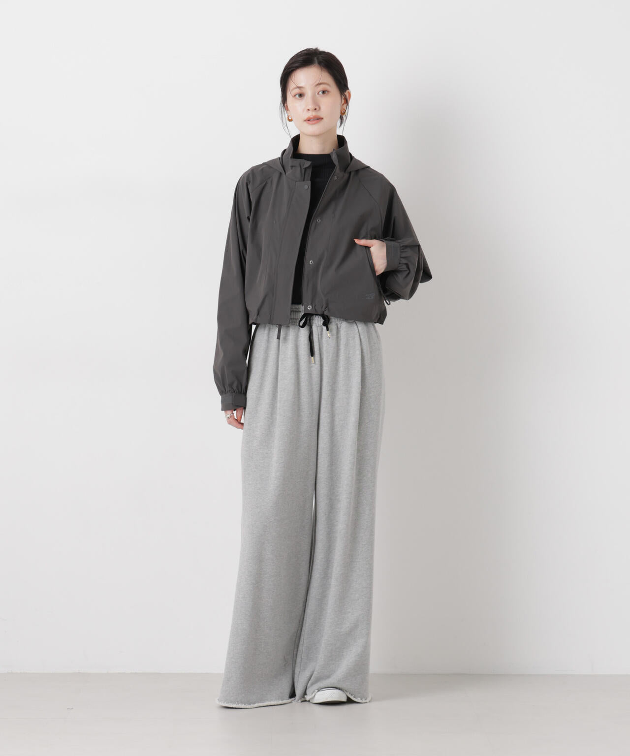 new balance/NB Greyクロップドジャケット 6716112005