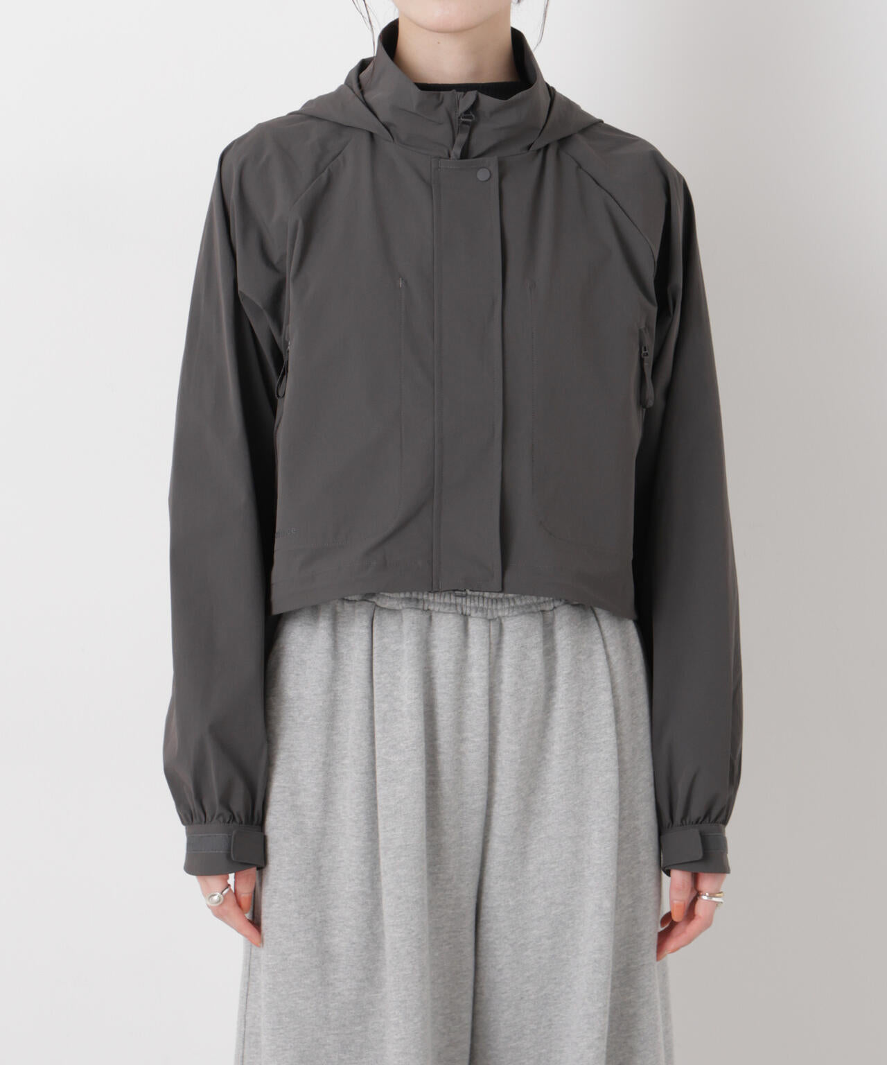 new balance / NB Greyクロップドジャケット