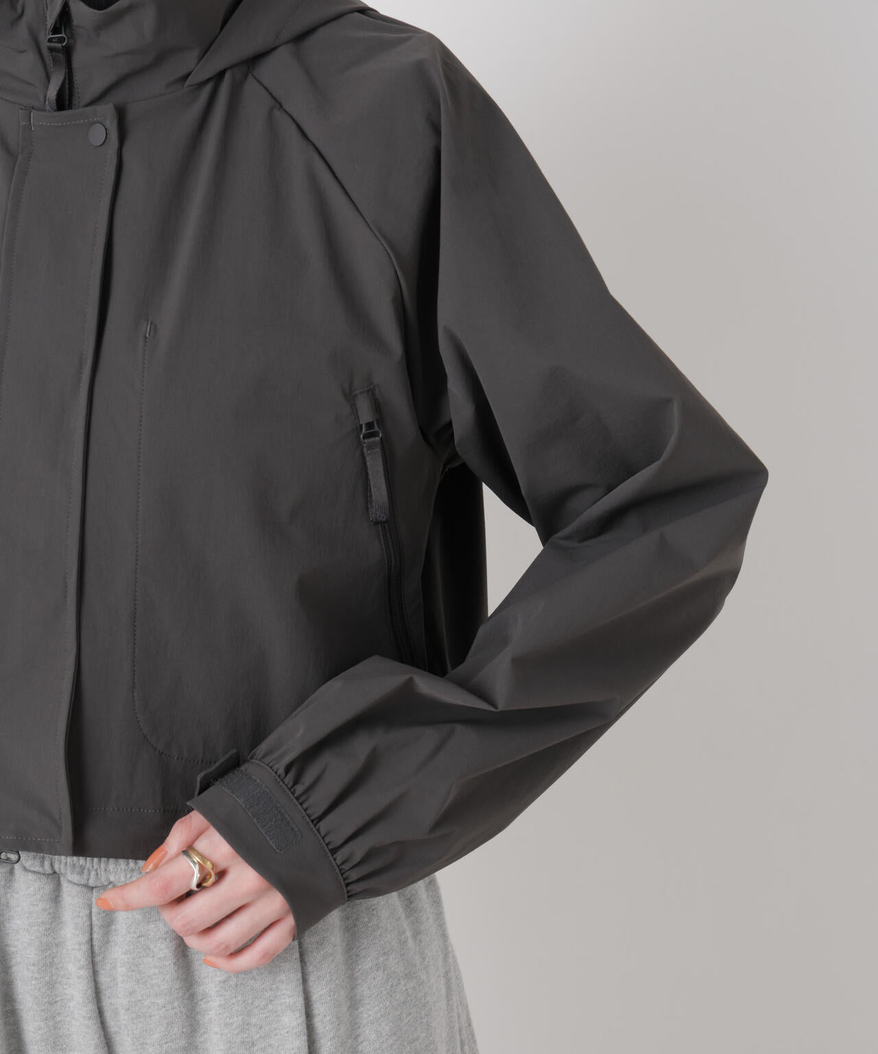 new balance/NB Greyクロップドジャケット 6716112005