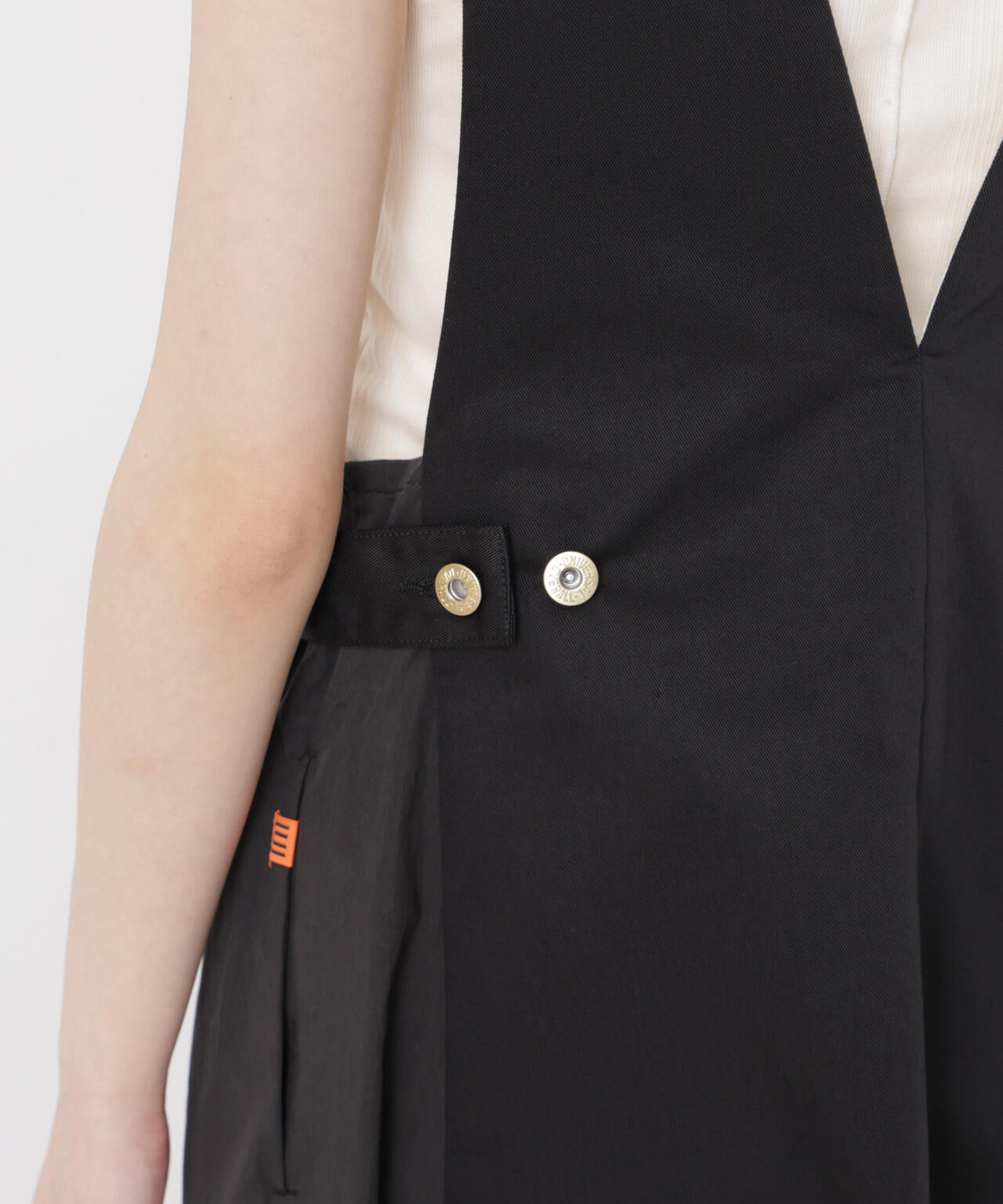 UNIVERSAL OVERALL / TWILL JUMPER SKIRT
