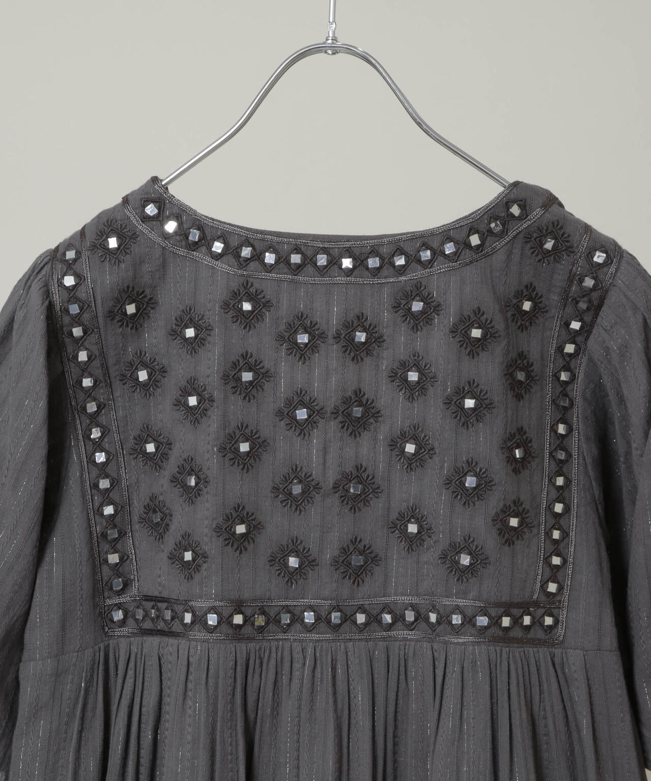 Sara mallika / Mirror Embroidery Dress