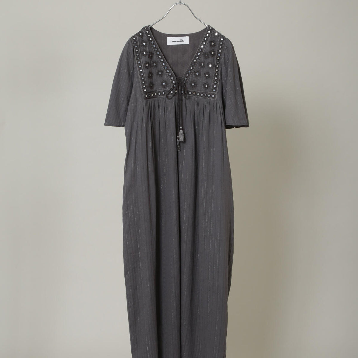 Sara mallika / Mirror Embroidery Dress