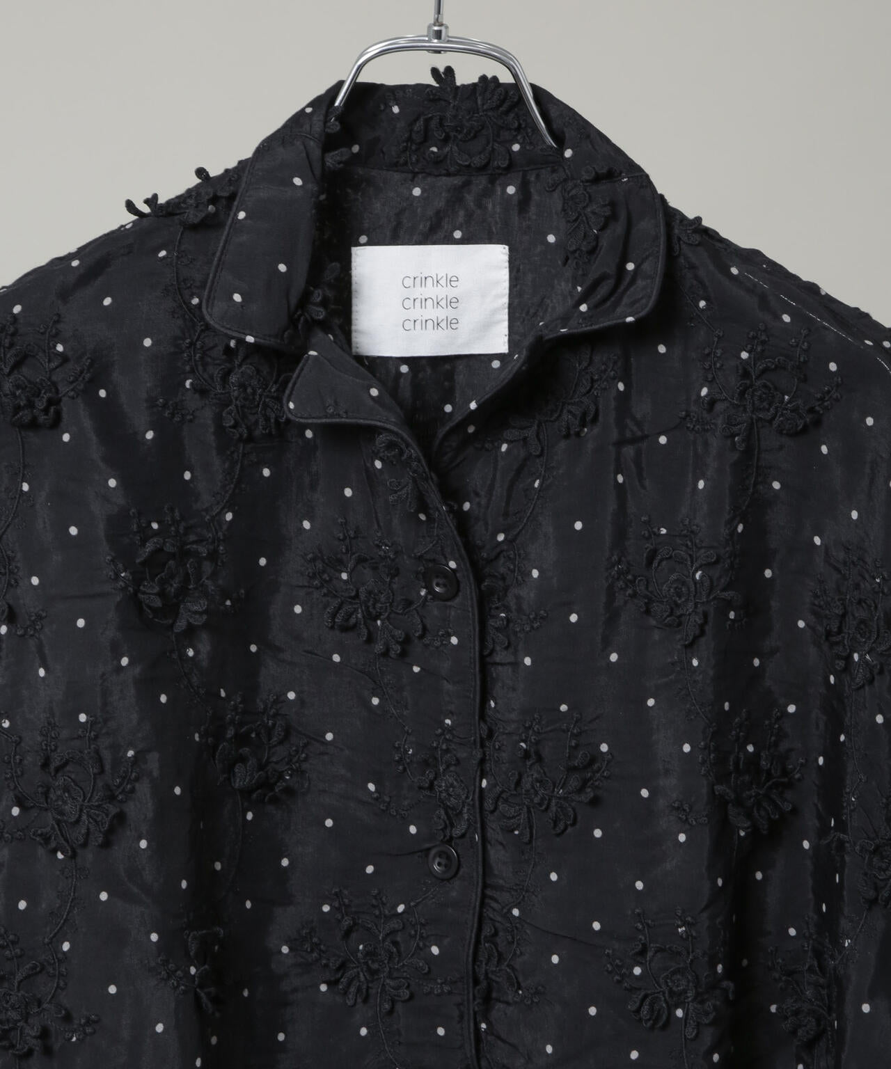 crinkle crinkle crinkle / dot 3D embroidery shirts