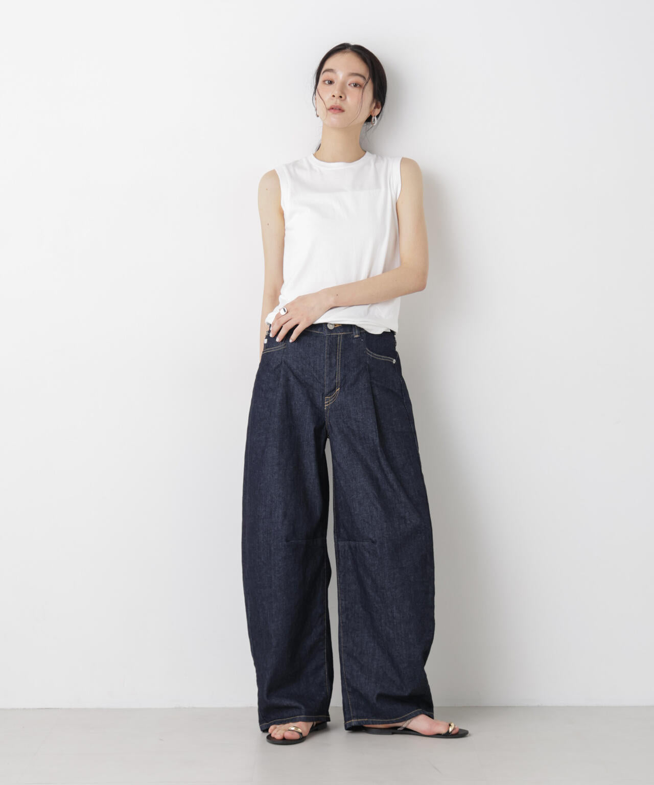 SOMETHING / HANA TUCK CURVE TAPERED