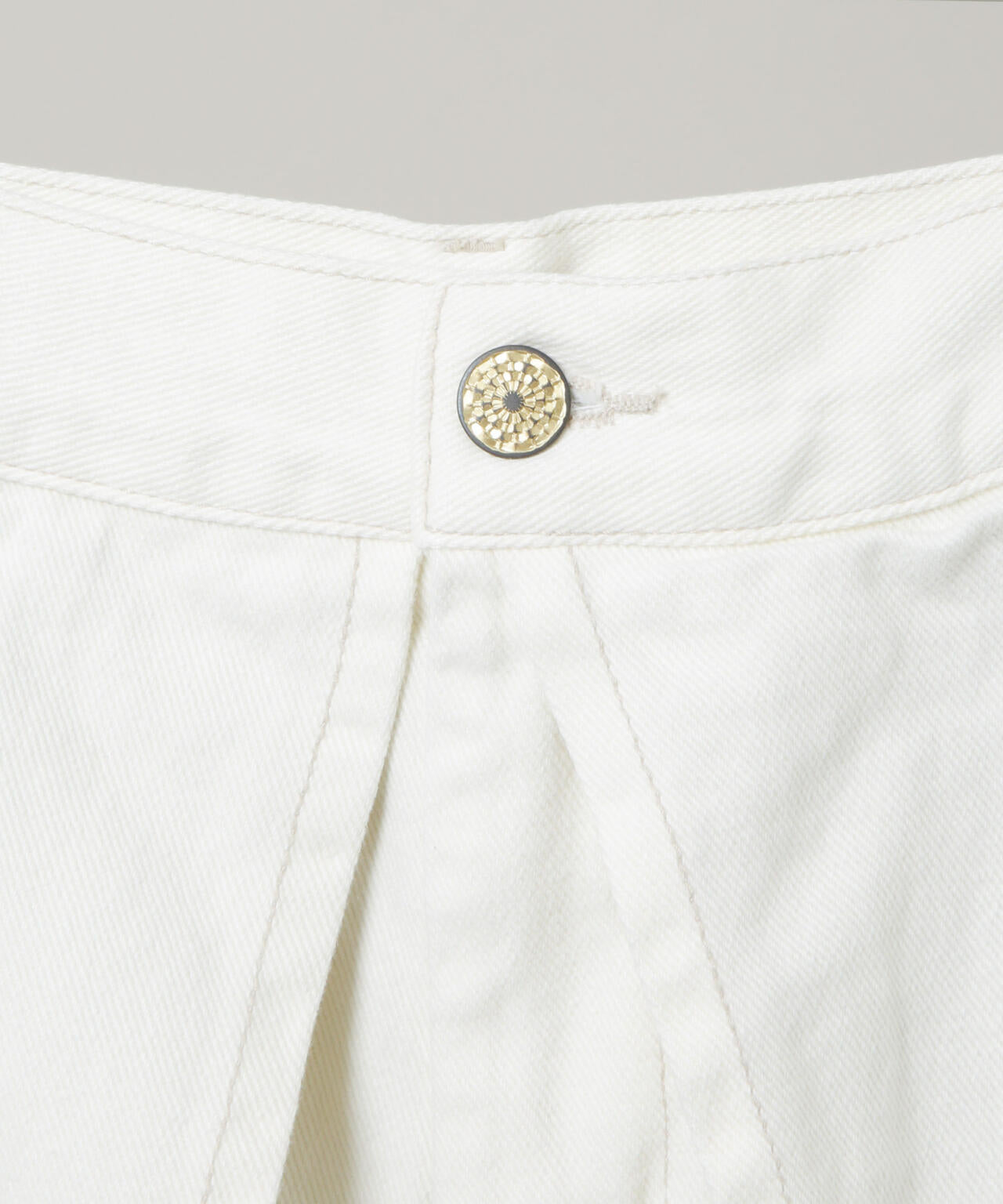 157/HALF TUCK SHORTS 6716127024