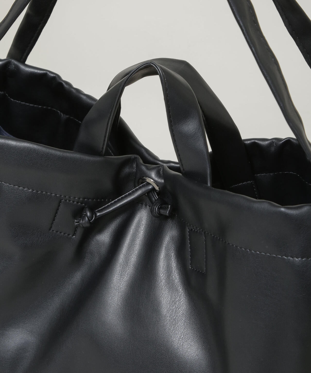 HVISK / Sage Medium Black