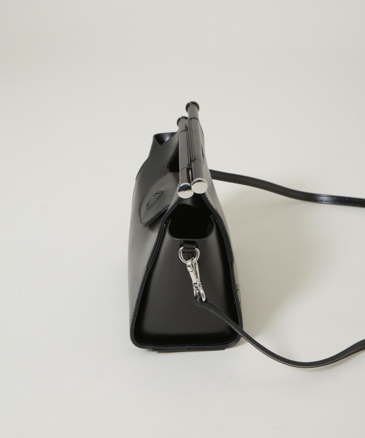 YAHKI / W FACE バーハンドル ショルダーバッグ