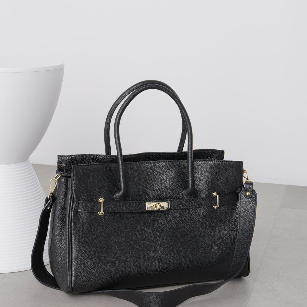 AULENTTI / レザーターンロックモチーフ ビッグトート