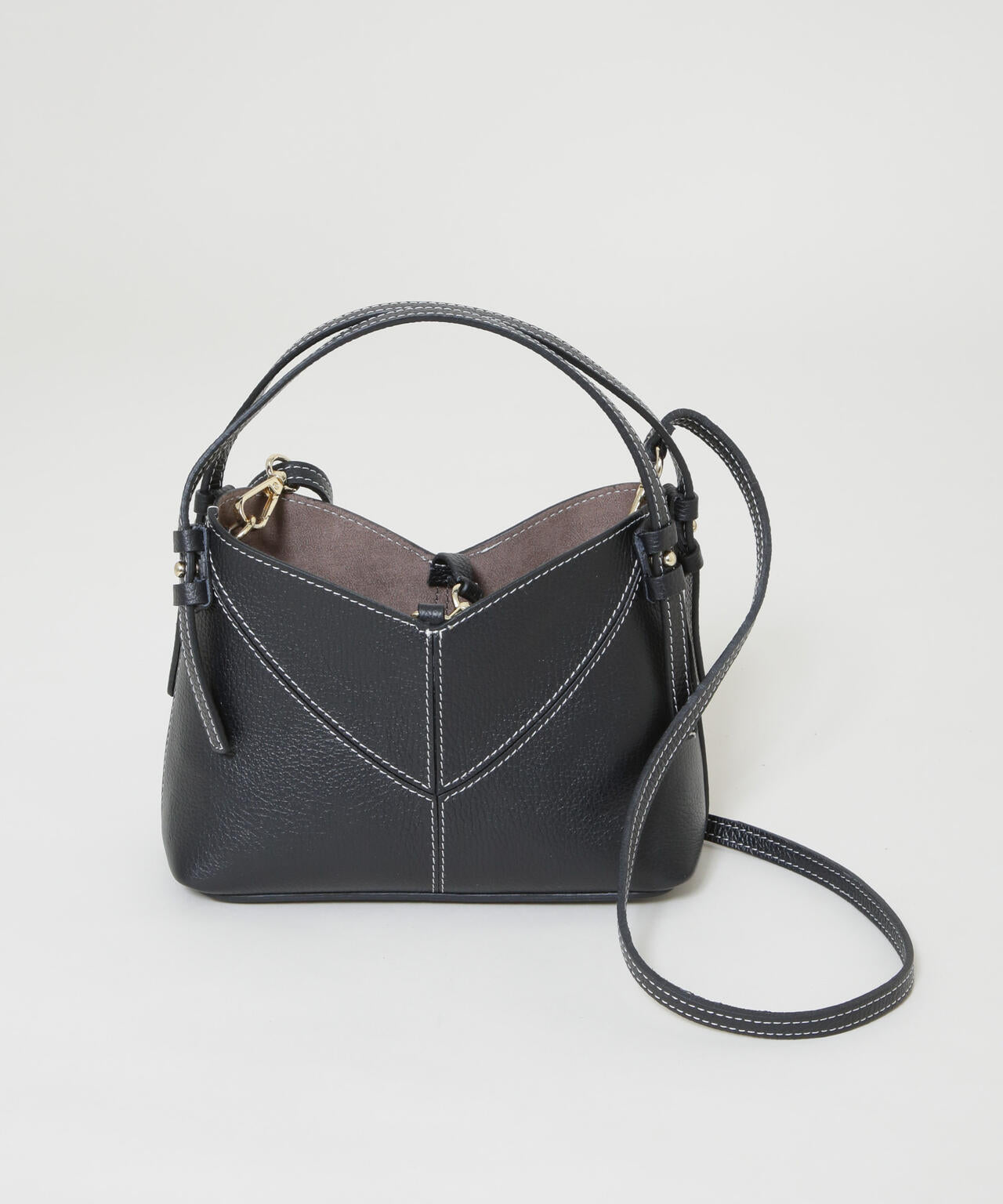 AULENTTI / レザーステッチ ショルダーバッグ