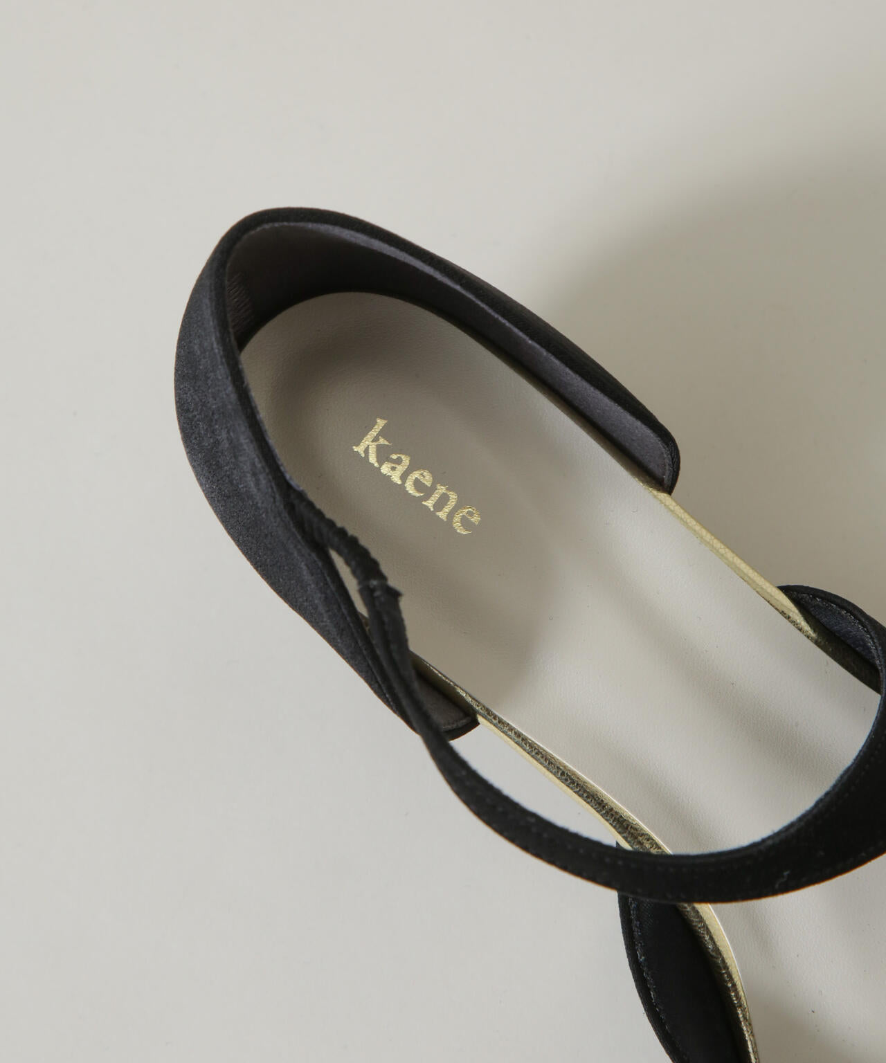 kaene/アシメストラップパンプス 6716133006