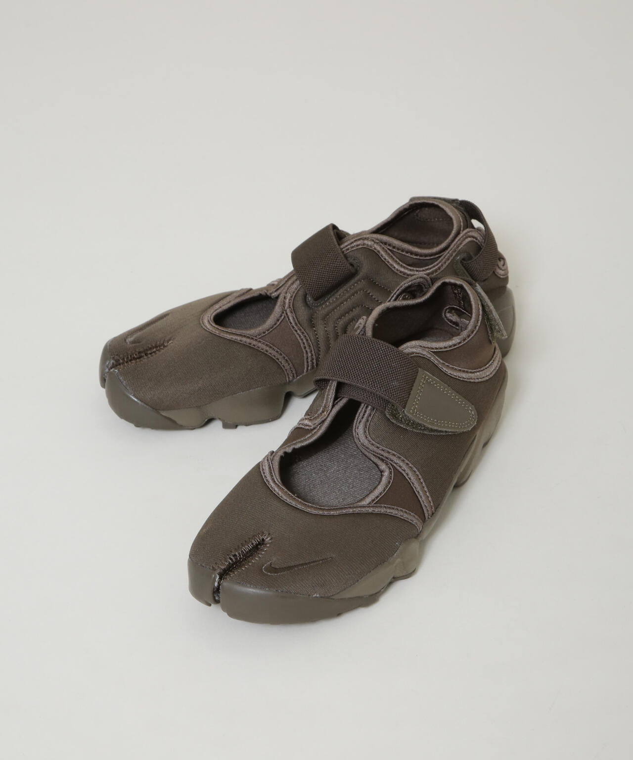 NIKE/ウィメンズ エア リフト FL