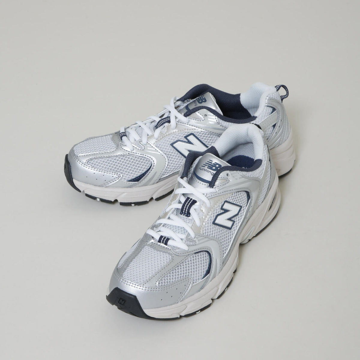 new balance / 530 SILVER METALLIC